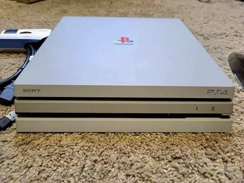 Sony PlayStation 4 Pro 1TB Retro Edition Unlocked - Used image 2