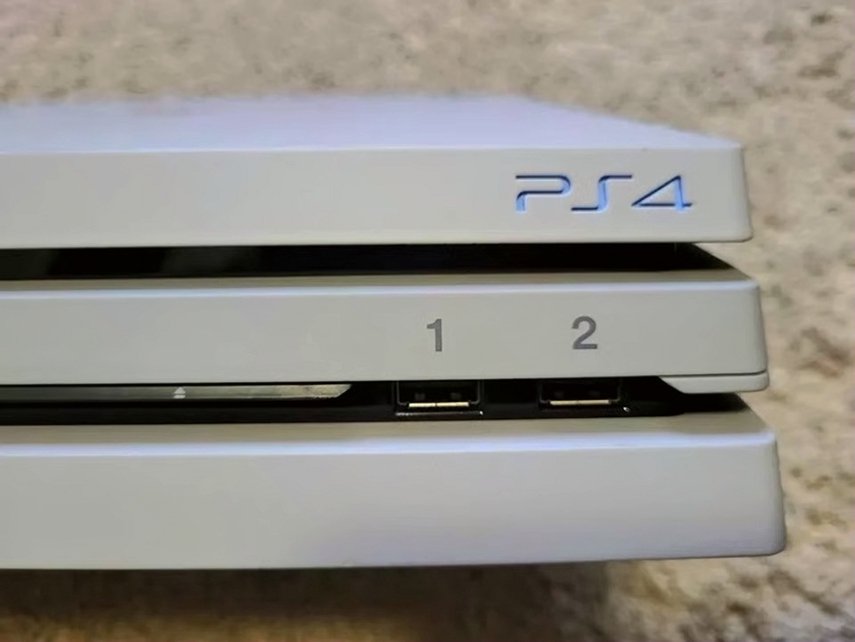 Sony PlayStation 4 Pro 1TB Retro Edition Unlocked - Used image 3