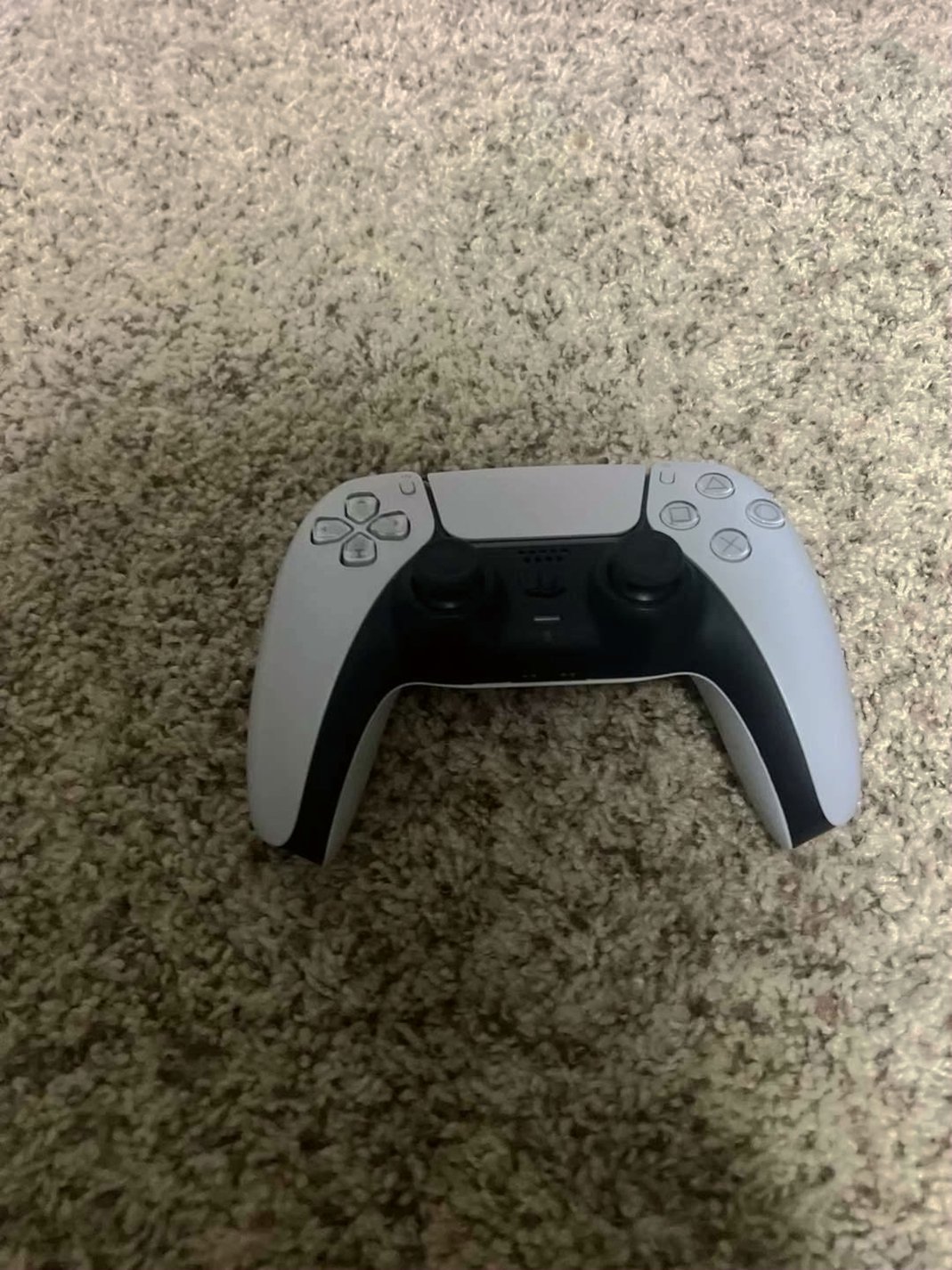 Sony PlayStation 5 825GB White Used image 5