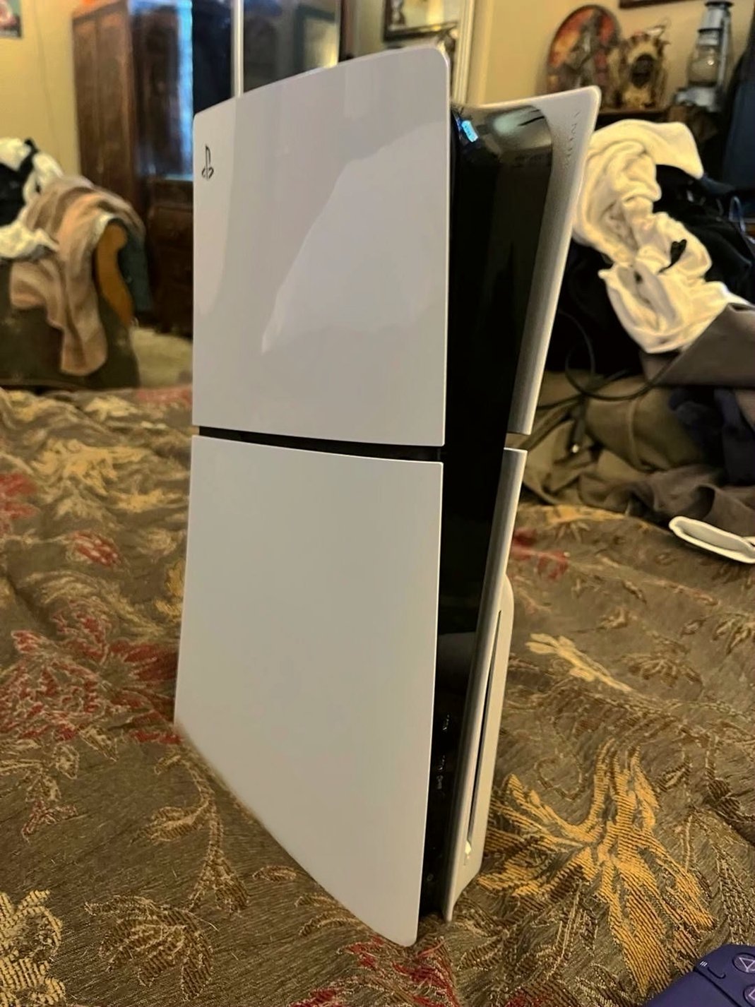 Sony PlayStation 5 Slim 1TB Black - Used image 5