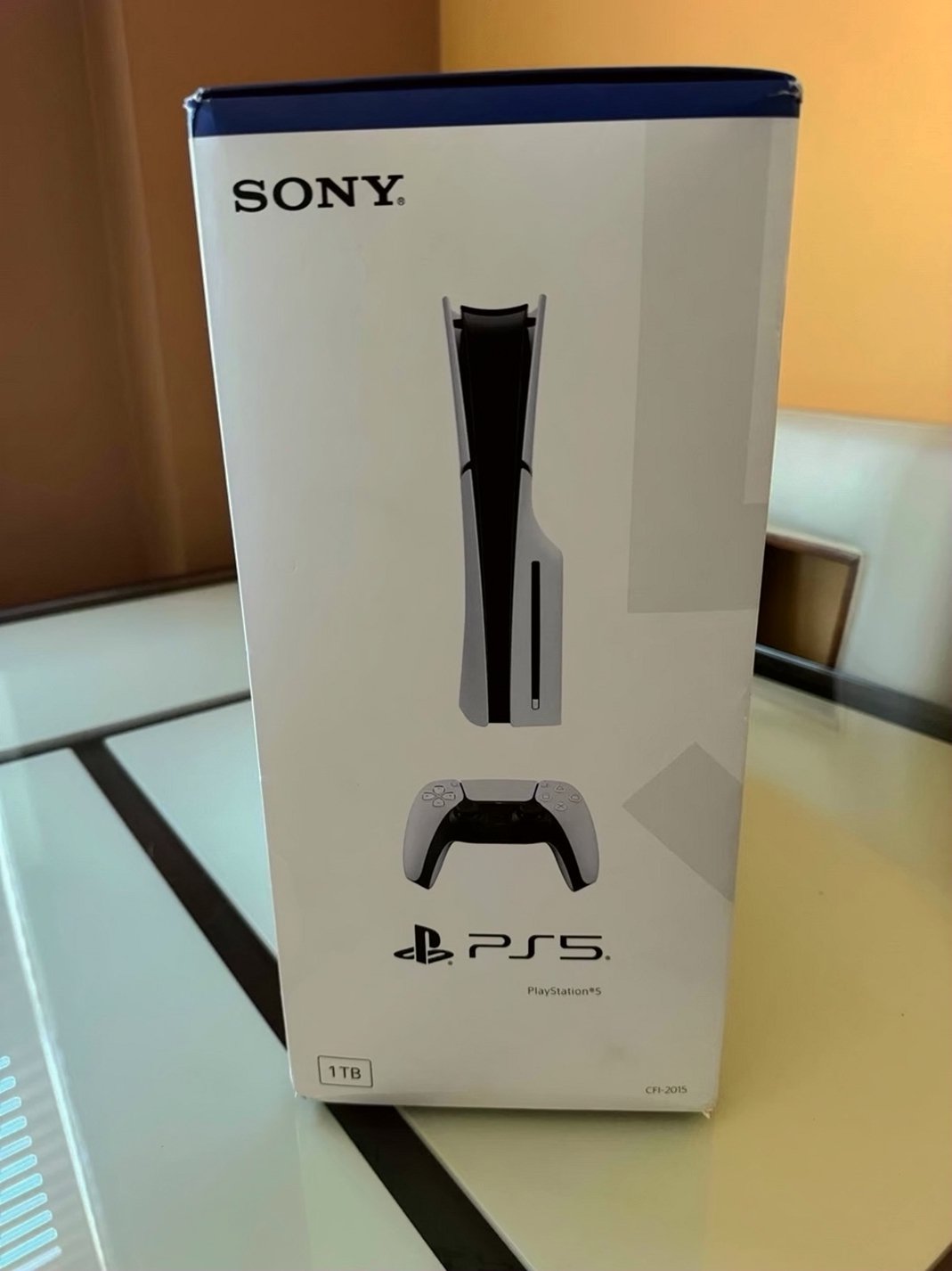 Sony PlayStation 5 Slim 1TB White Unlocked - Used image 4
