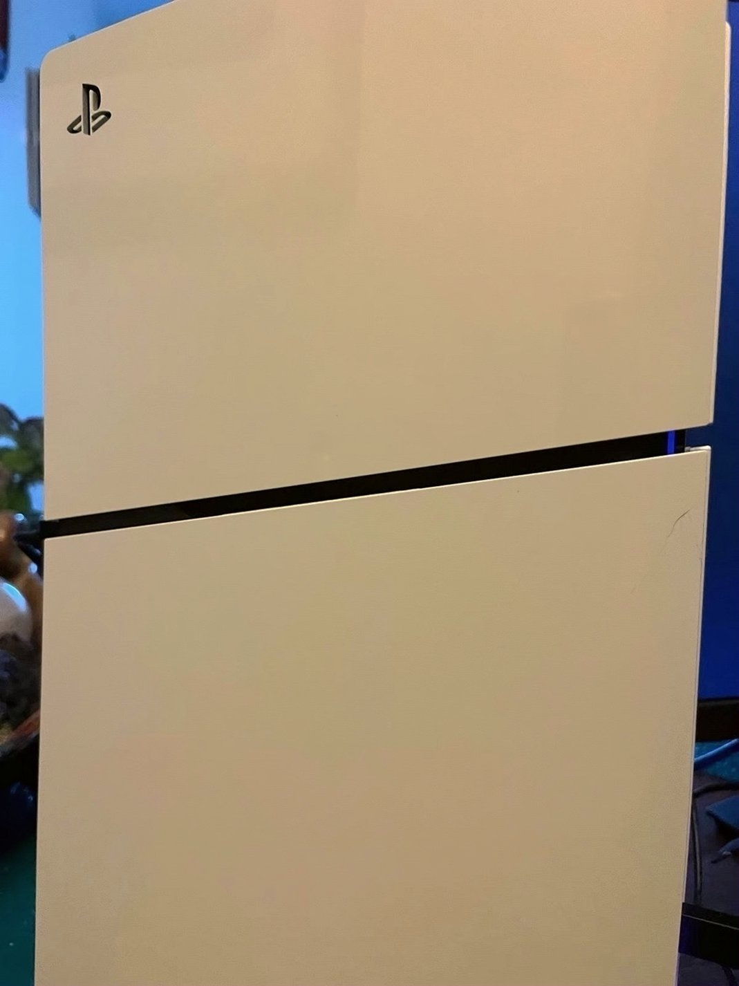Sony PlayStation 5 Slim Digital Edition 1TB White - Used image 2