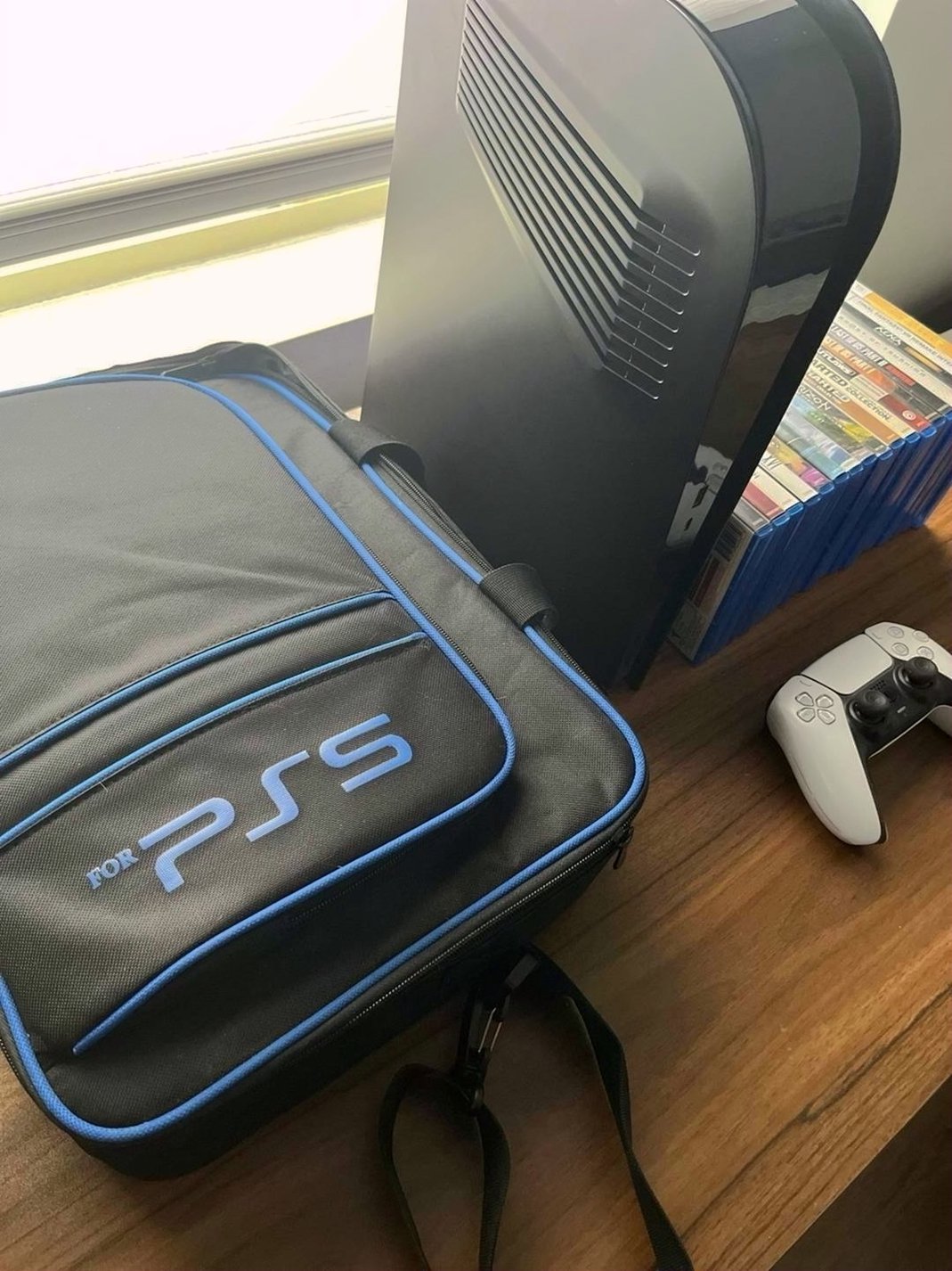 Sony PlayStation 5 Bundle Disc Version 8V65 Used image 4