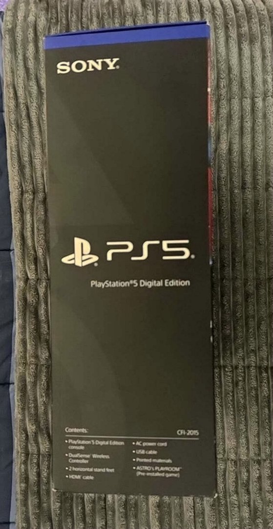 Sony PlayStation 5 Digital Edition 1TB White - Used image 3