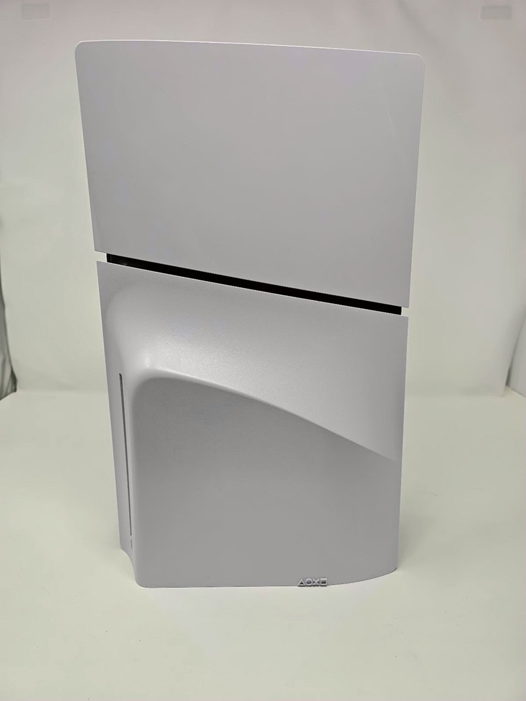 Sony PlayStation 5 Console 1TB Spider-Man 2 Bundle Used image 4