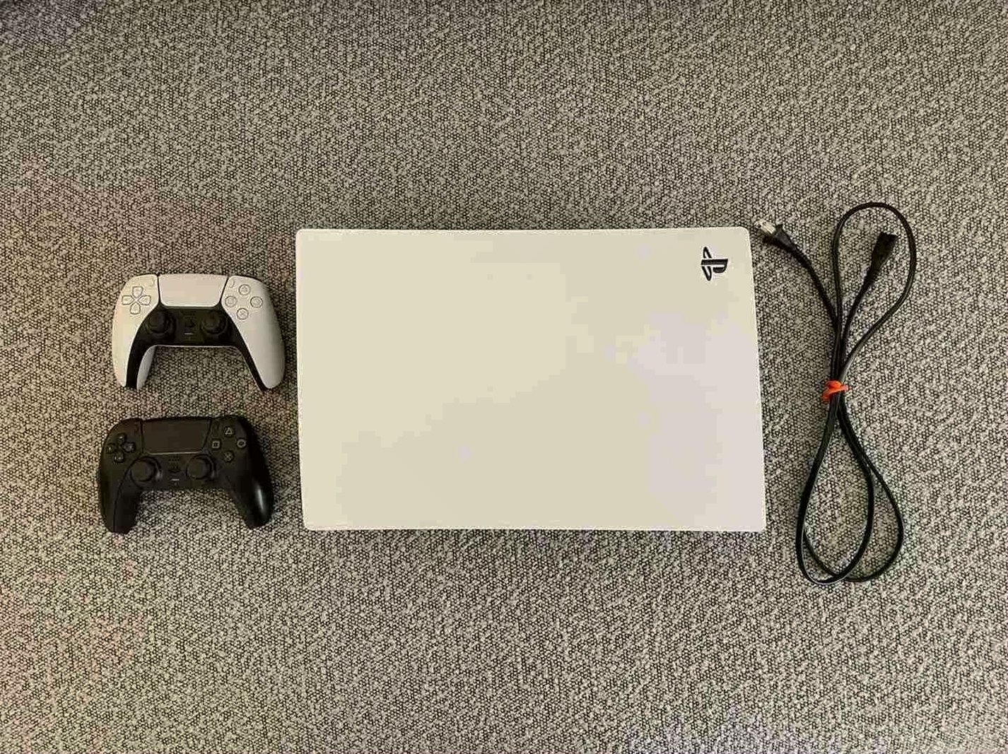 Sony PlayStation 5 Disc Console 5E26 Used - Very Good Condition