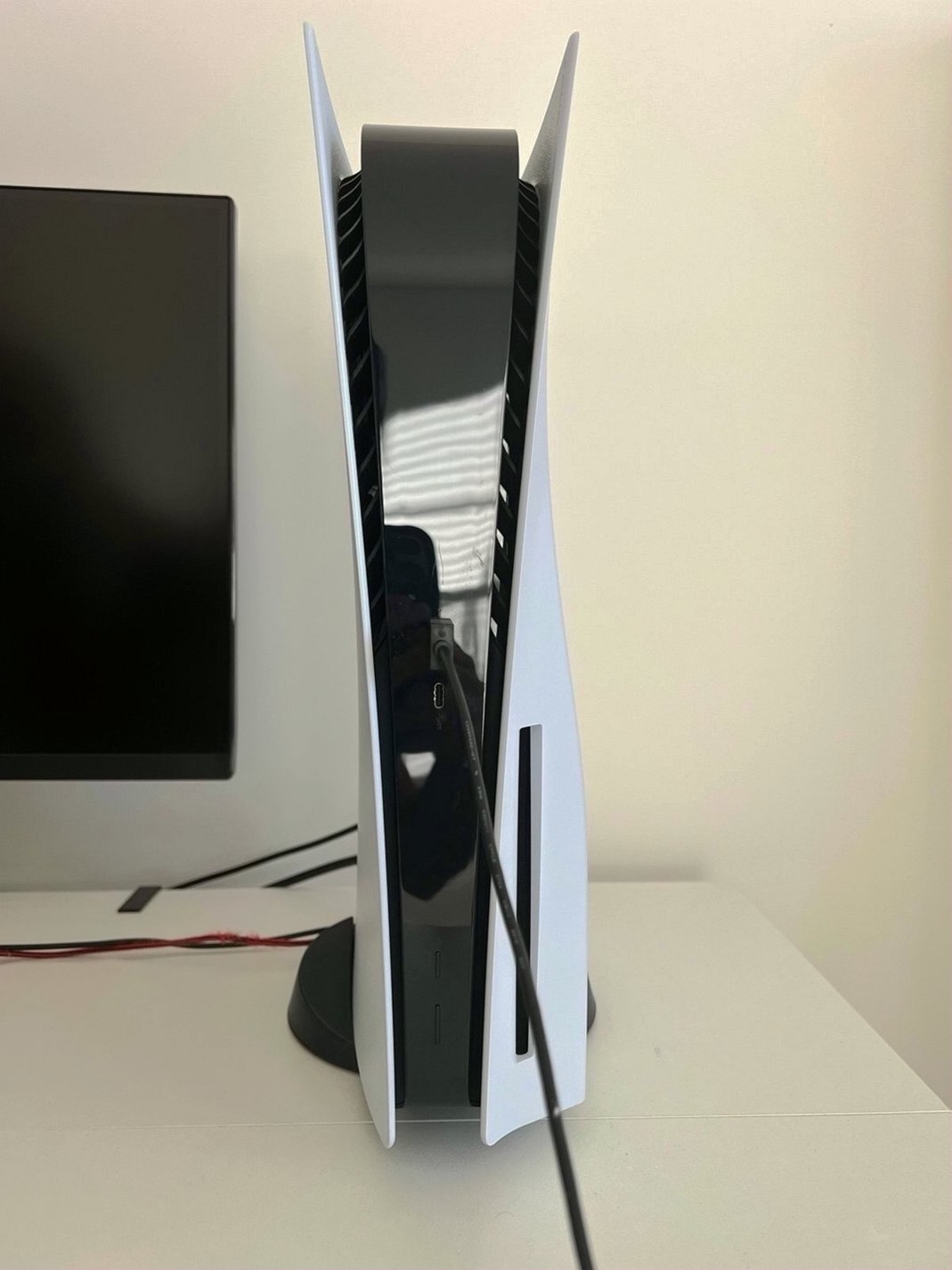 Sony PlayStation 5 Disc Edition 825GB White Used image 3