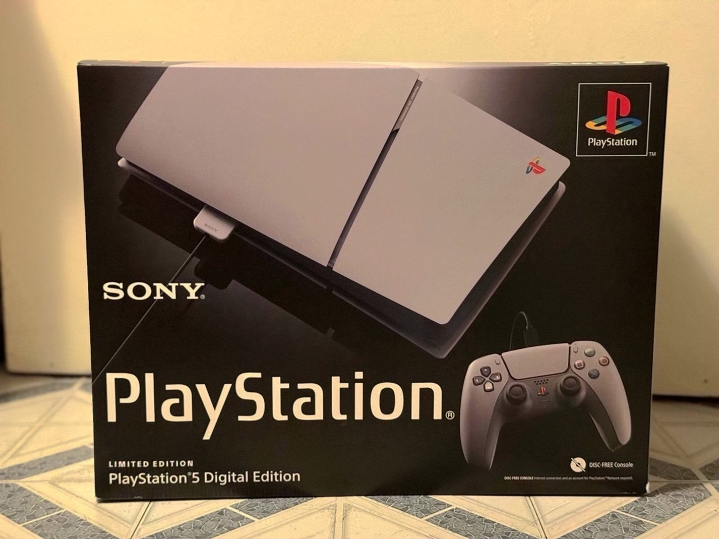Sony PlayStation 5 Digital Console 30th Anniversary Limited Edition 1Y91 - Used image 3