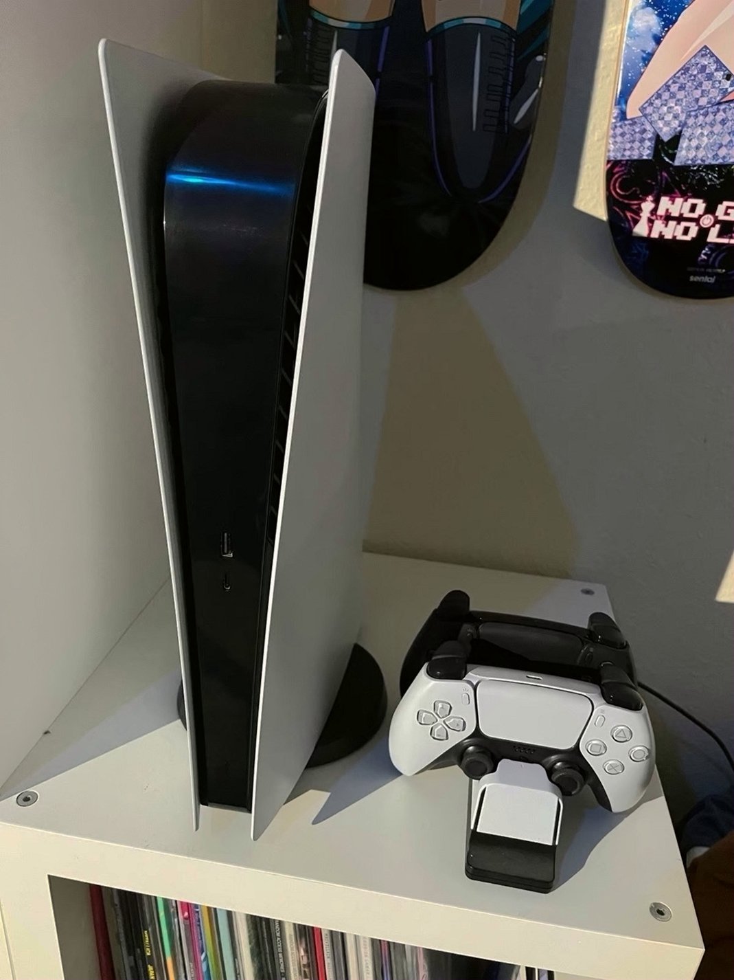 Sony PlayStation 5 Digital Edition 825GB White - Used image 2