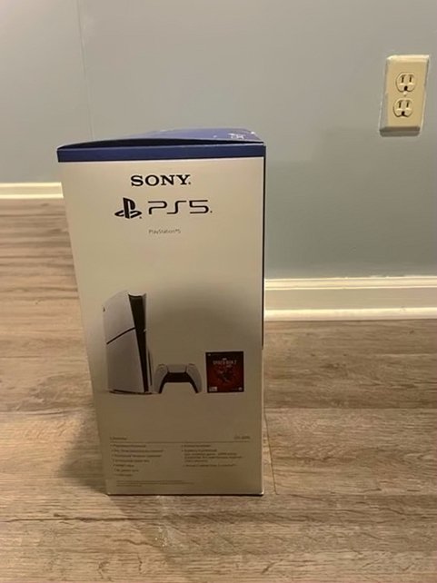 Sony PlayStation 5 825GB Spider-Man Edition Unlocked - Used image 3