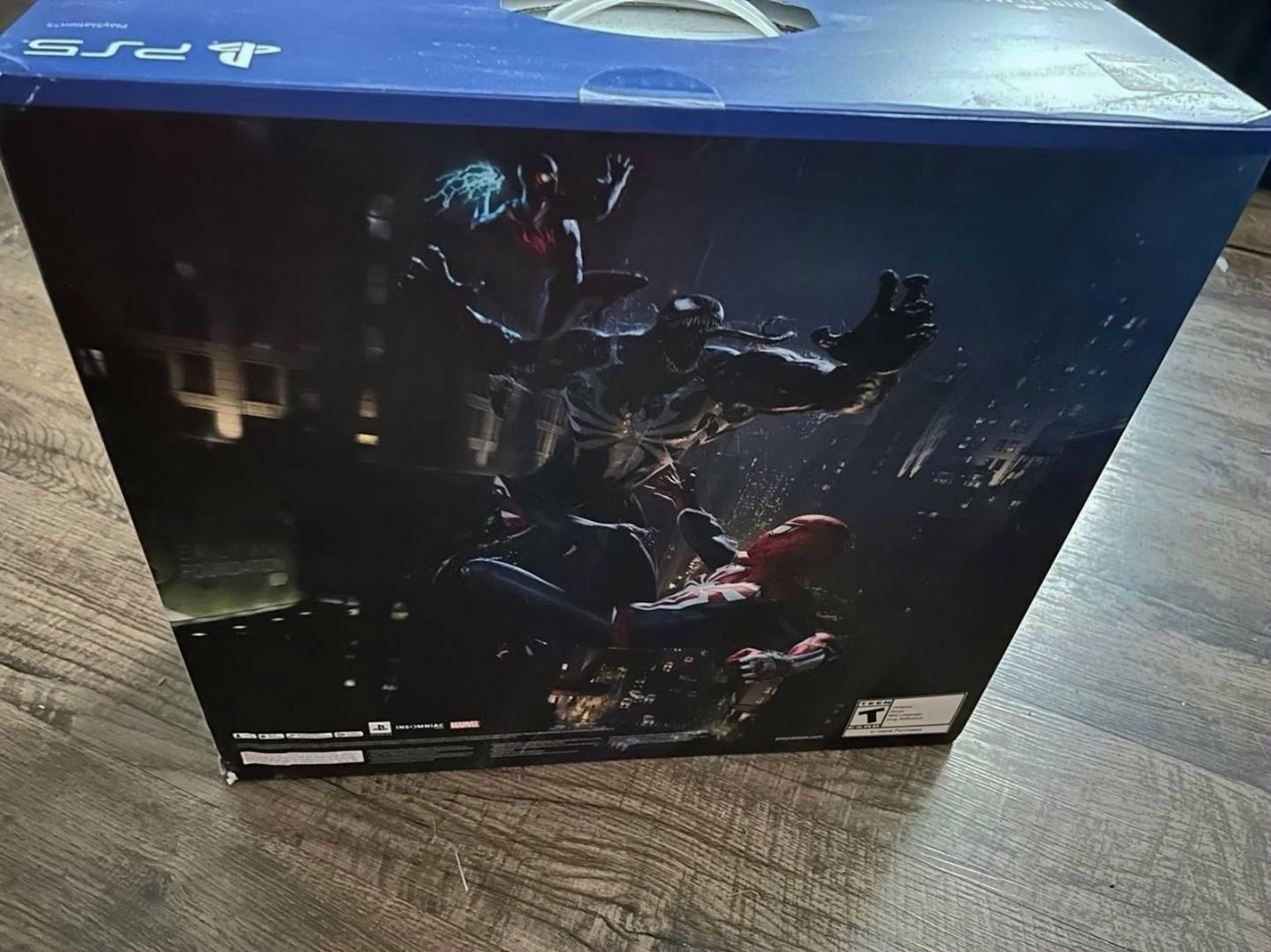 Sony PlayStation 5 Limited Edition Spider-Man 2 825GB - New image 4