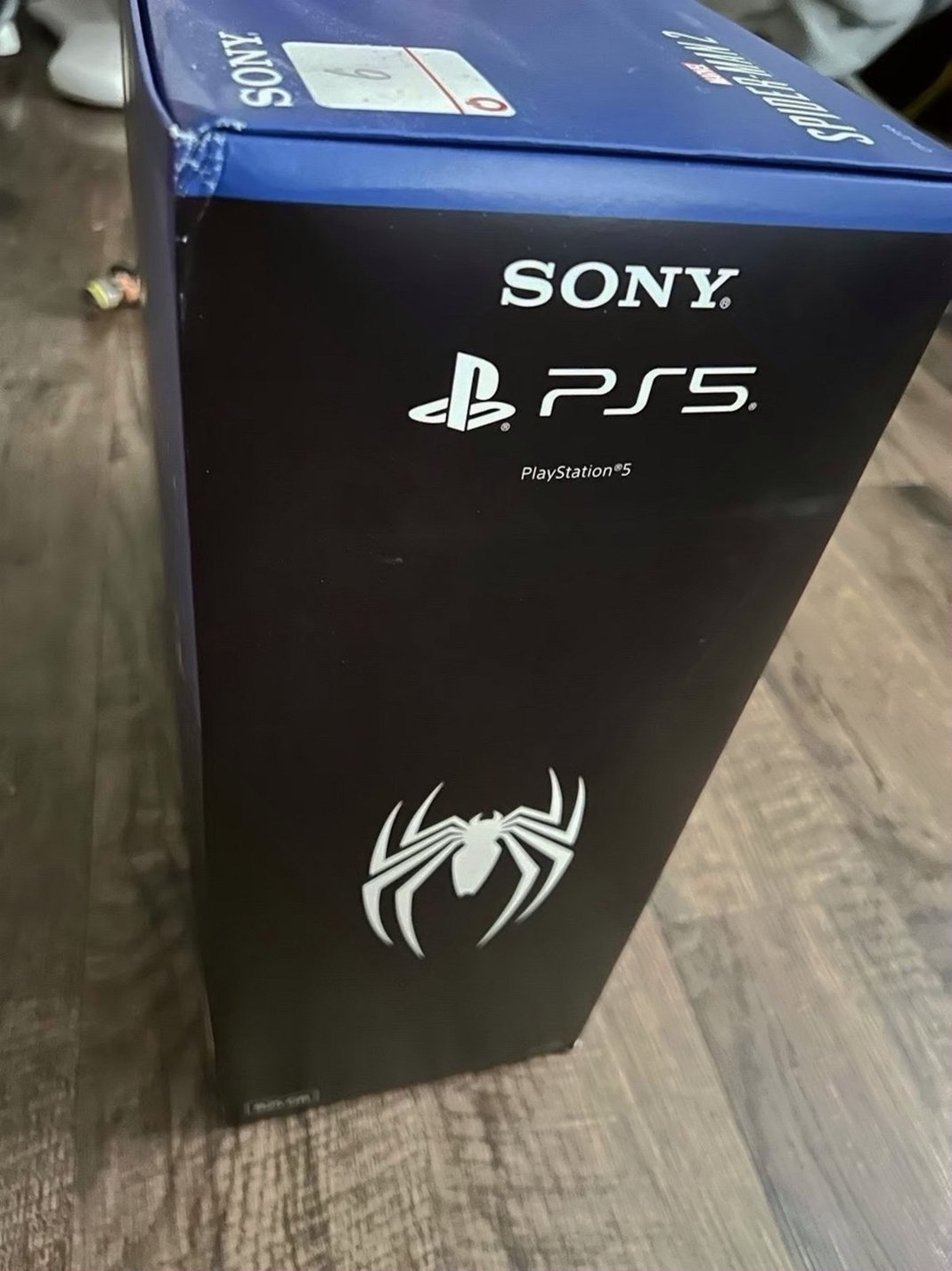 Sony PlayStation 5 Limited Edition Spider-Man 2 825GB - New image 5
