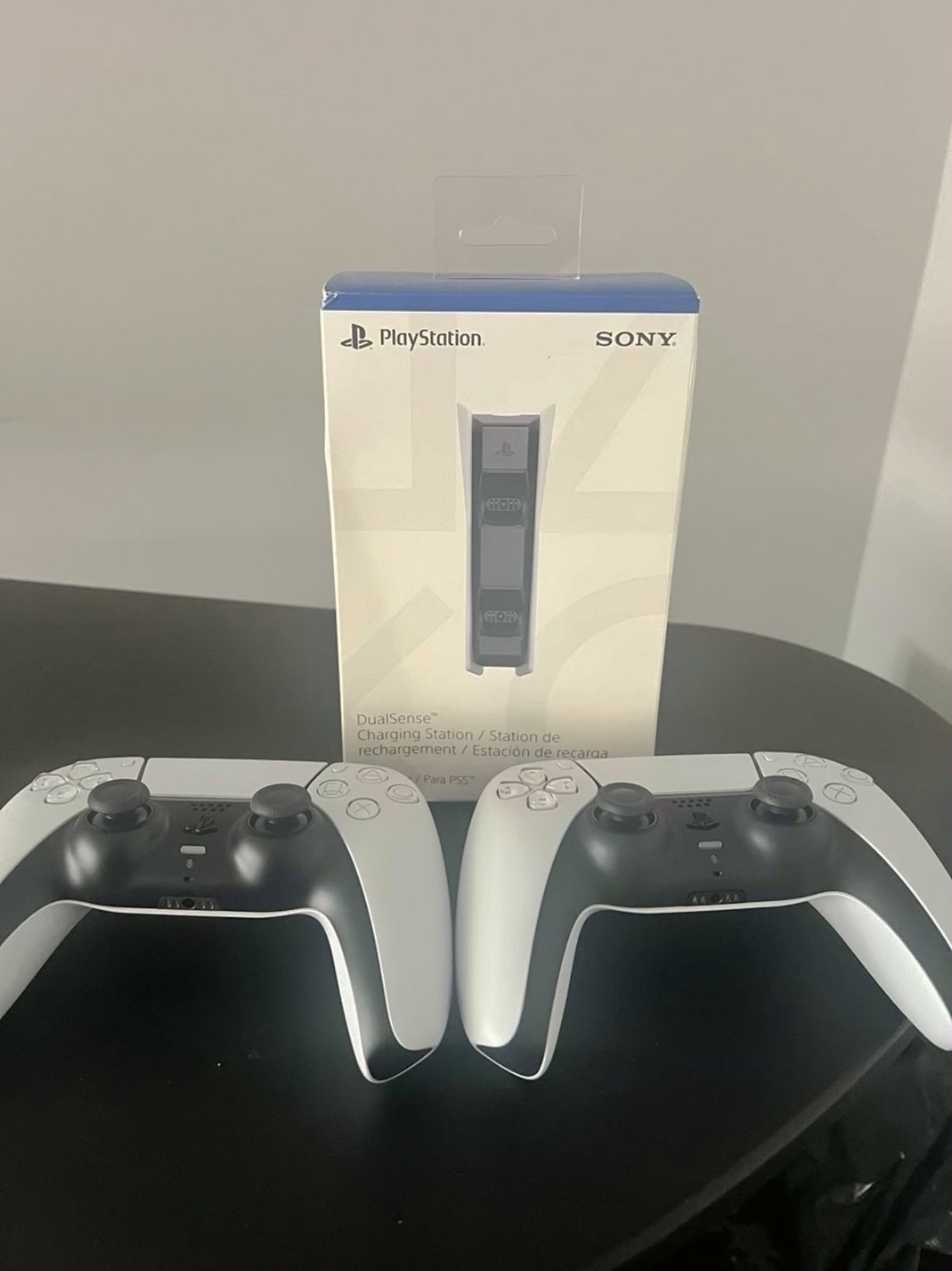 Sony PlayStation 5 Console 825GB White Used image 3