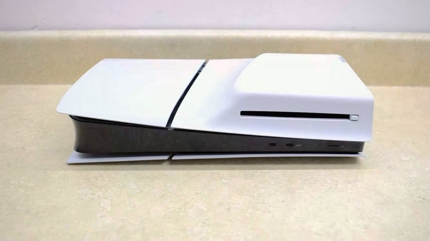 Sony PlayStation 5 Console 1TB White - Used image 3