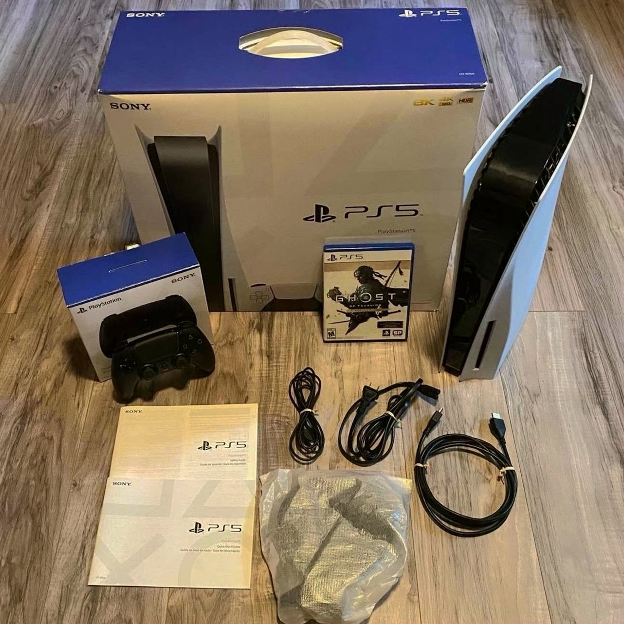 Sony PlayStation 5 Disc Console CFI-1015A with Controller and Ghost of Tsushima - Used