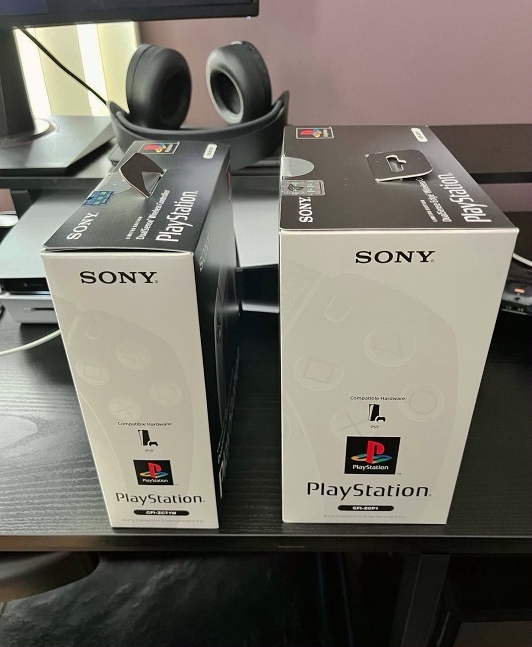 Sony PlayStation 5 30th Anniversary DualSense Edge Controllers Bundle - Used image 4