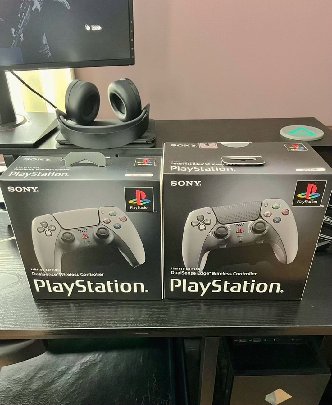 Sony PlayStation 5 30th Anniversary DualSense Edge Controllers Bundle - Used image 5