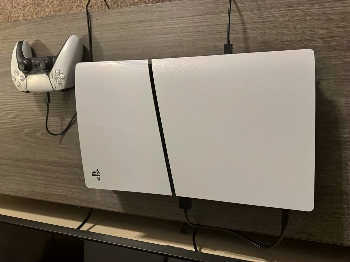 Sony PlayStation 5 Digital Edition 1F83 - Used image 4
