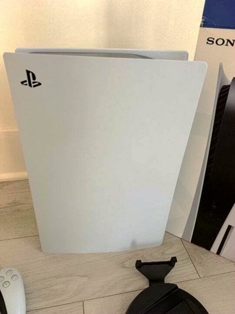 Sony PlayStation 5 Disc Version Full Set with Madden 23 - Used image 4