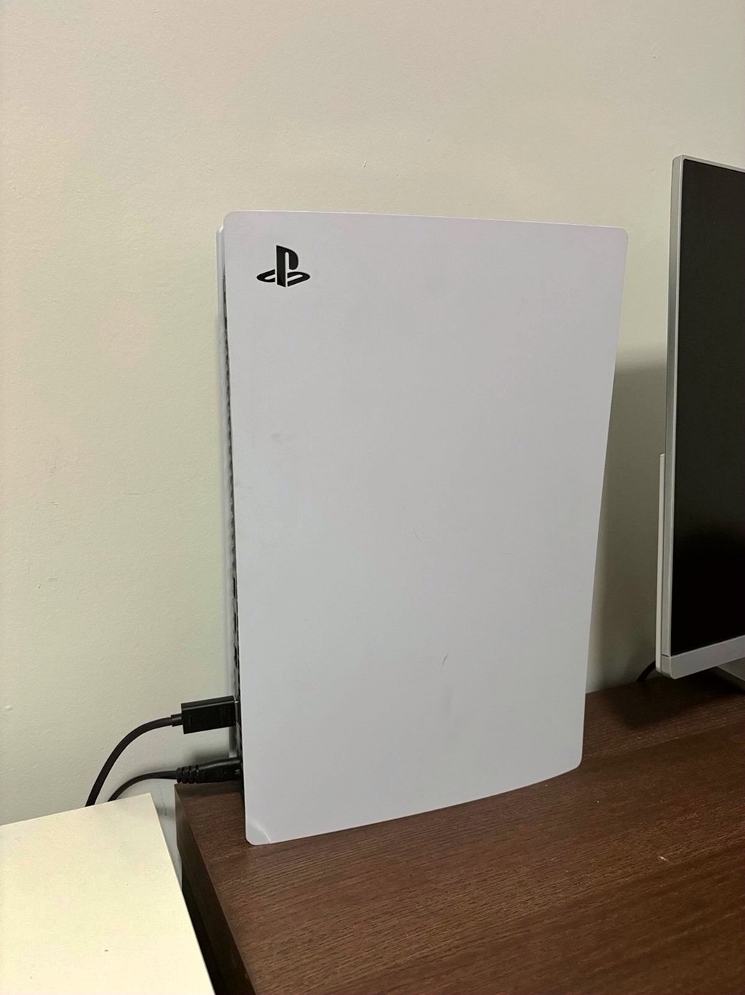 Sony PlayStation 5 6X96 Used - Unlocked