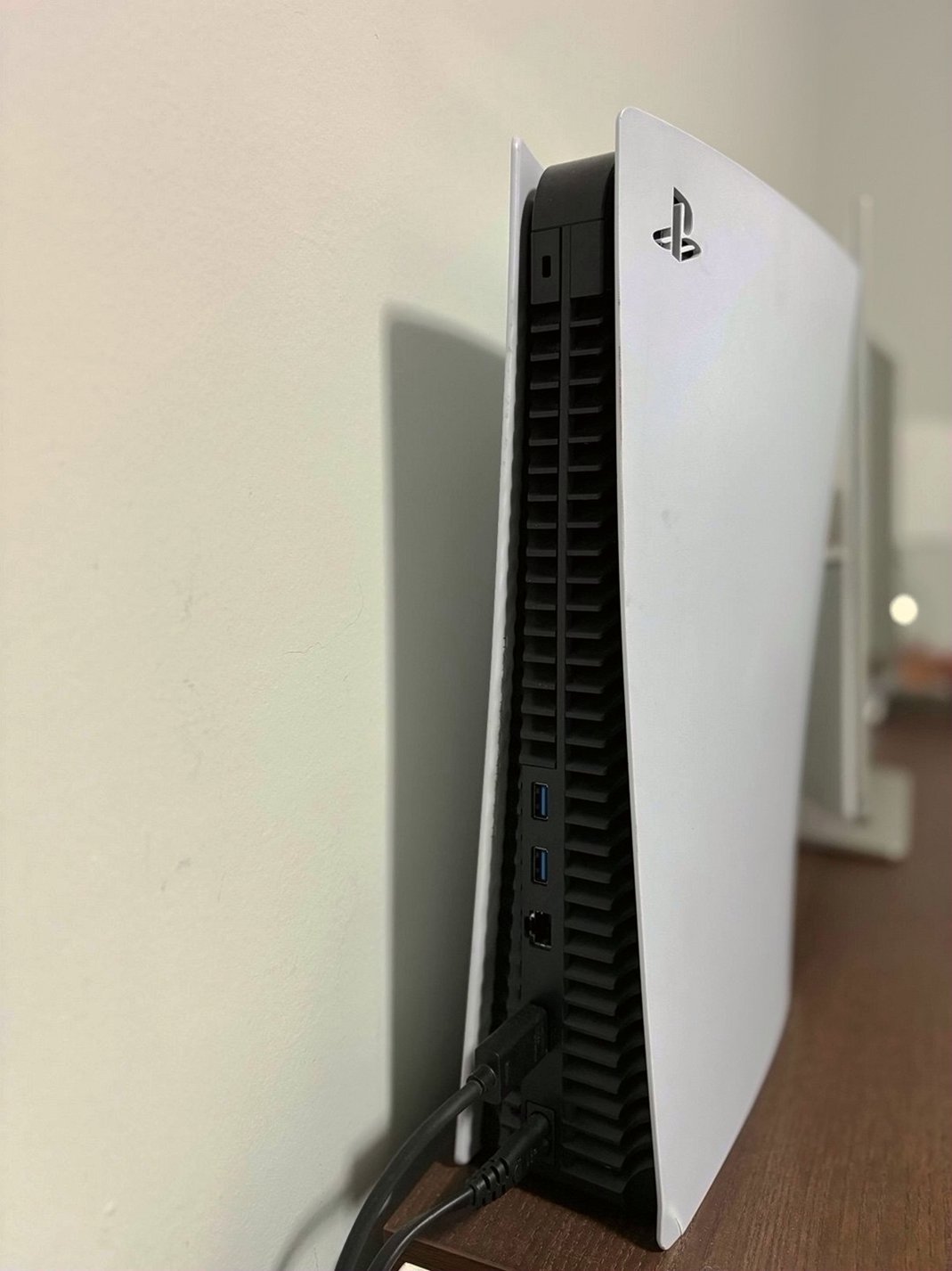 Sony PlayStation 5 6X96 Used - Unlocked image 3