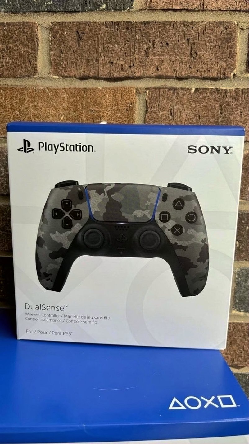 Sony PlayStation 5 Slim 1TB Bundle White - Used image 4