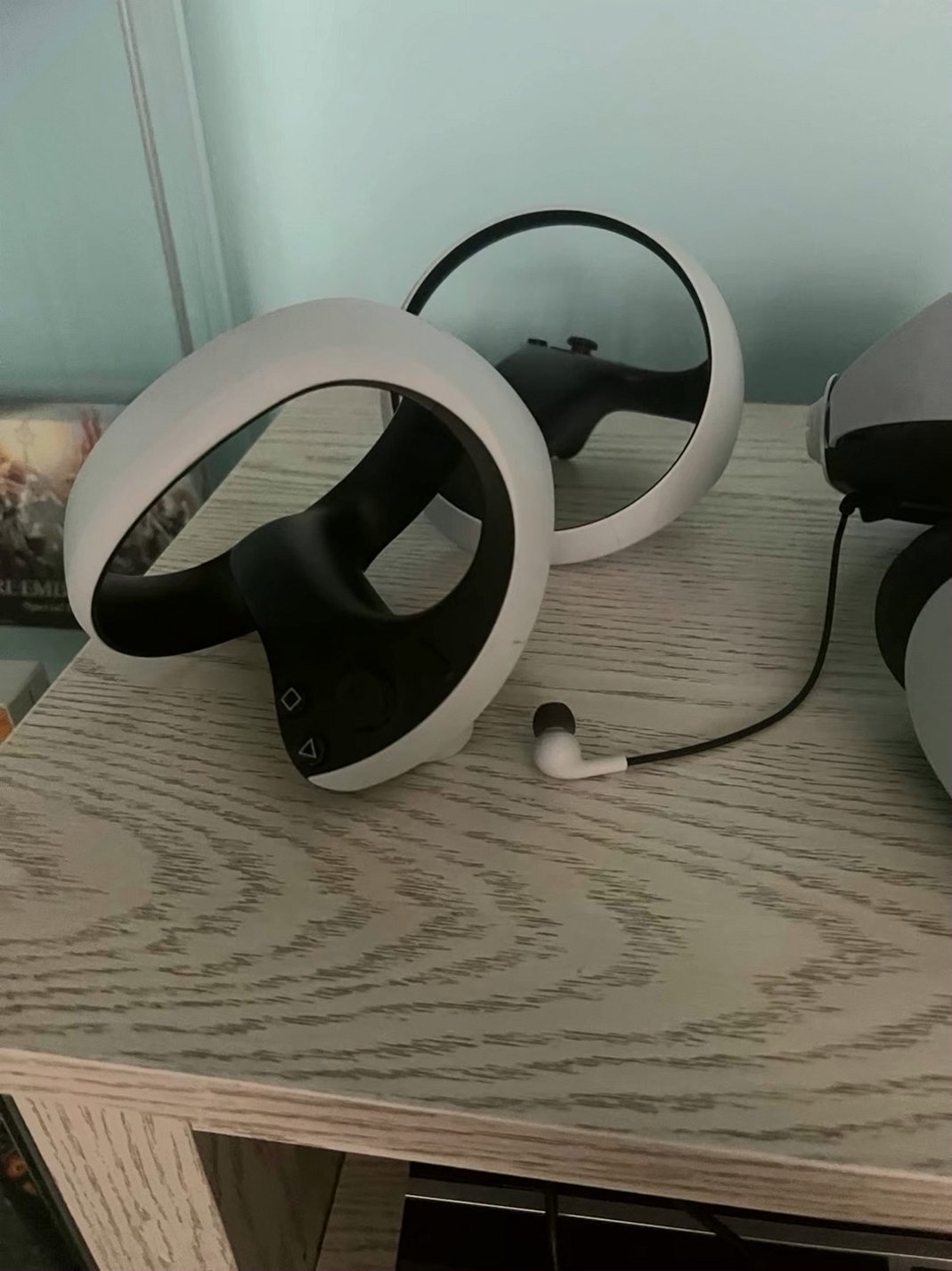 Sony PlayStation VR2 7K97 - Used image 3