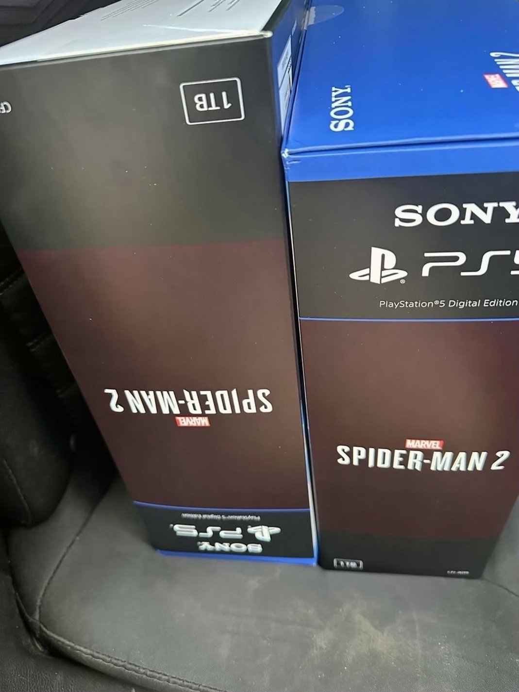 Sony PlayStation 5 Slim Digital Edition 1TB SpiderMan 2 Bundle - Used image 2