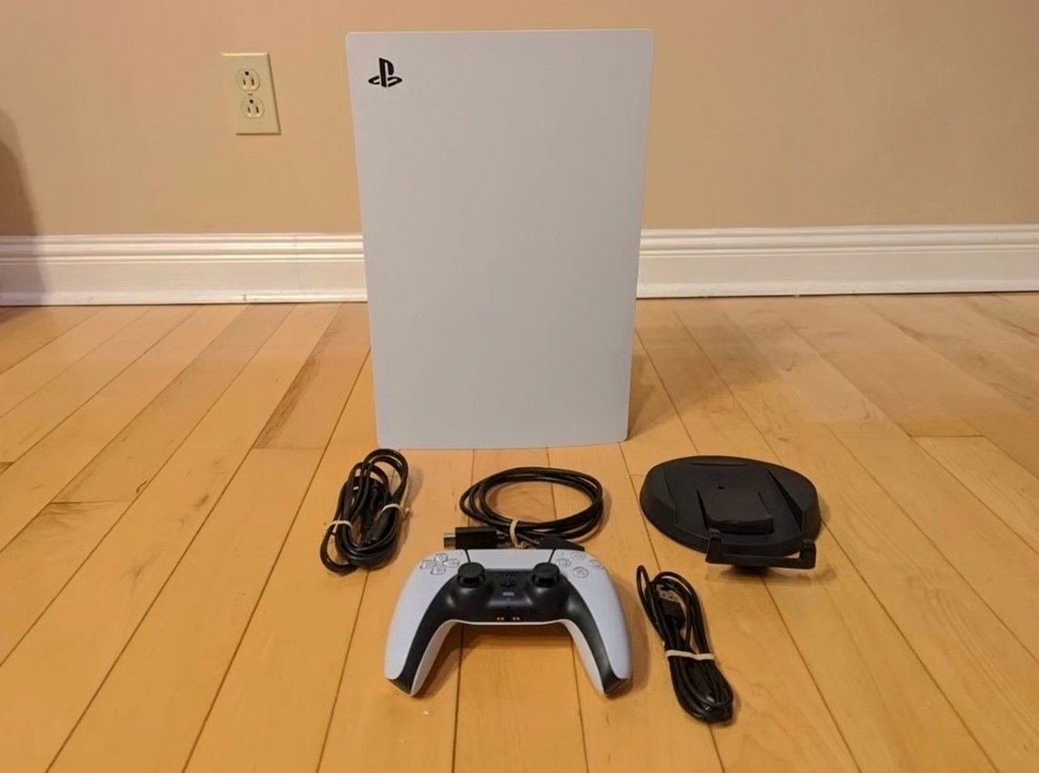Sony PlayStation 5 Standard Disk Edition - Used image 2