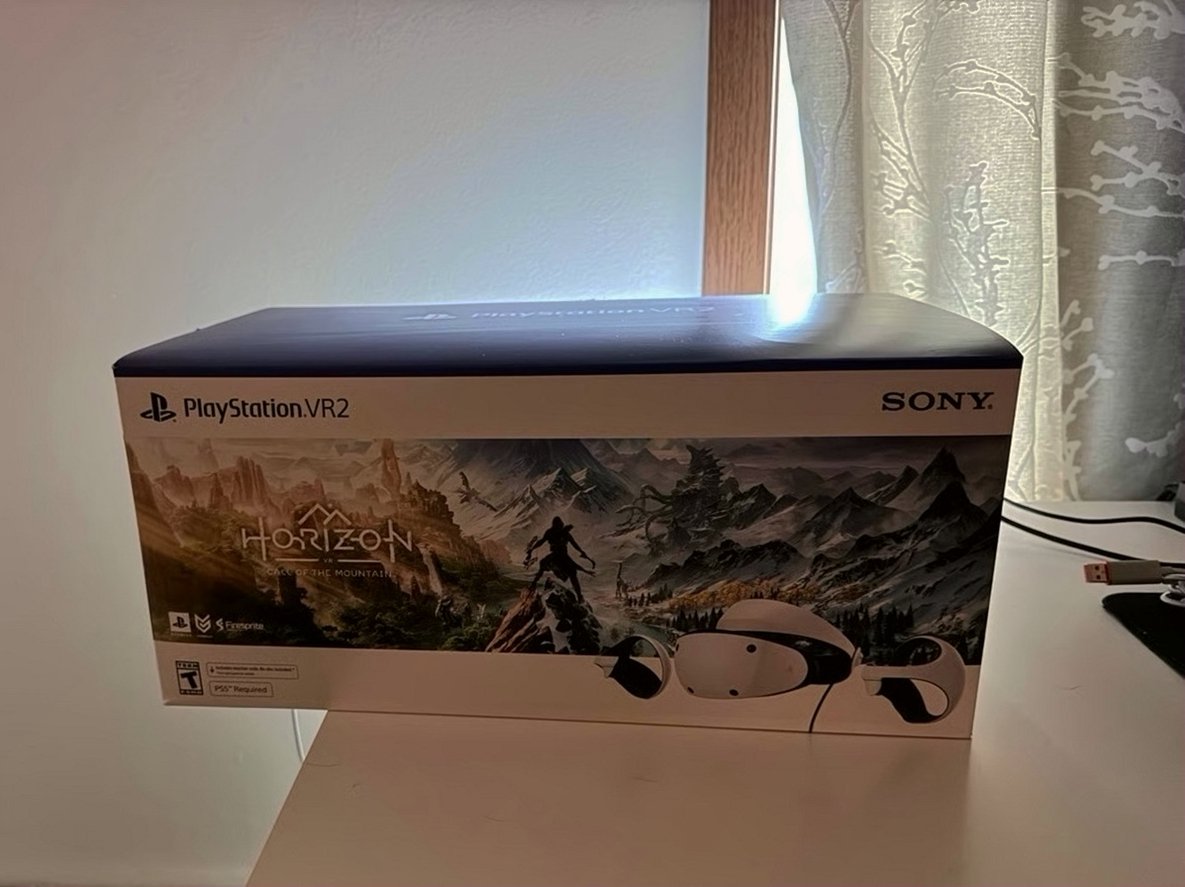 Sony PlayStation PSVR2 2H63 Call of the Mountain Bundle - Used