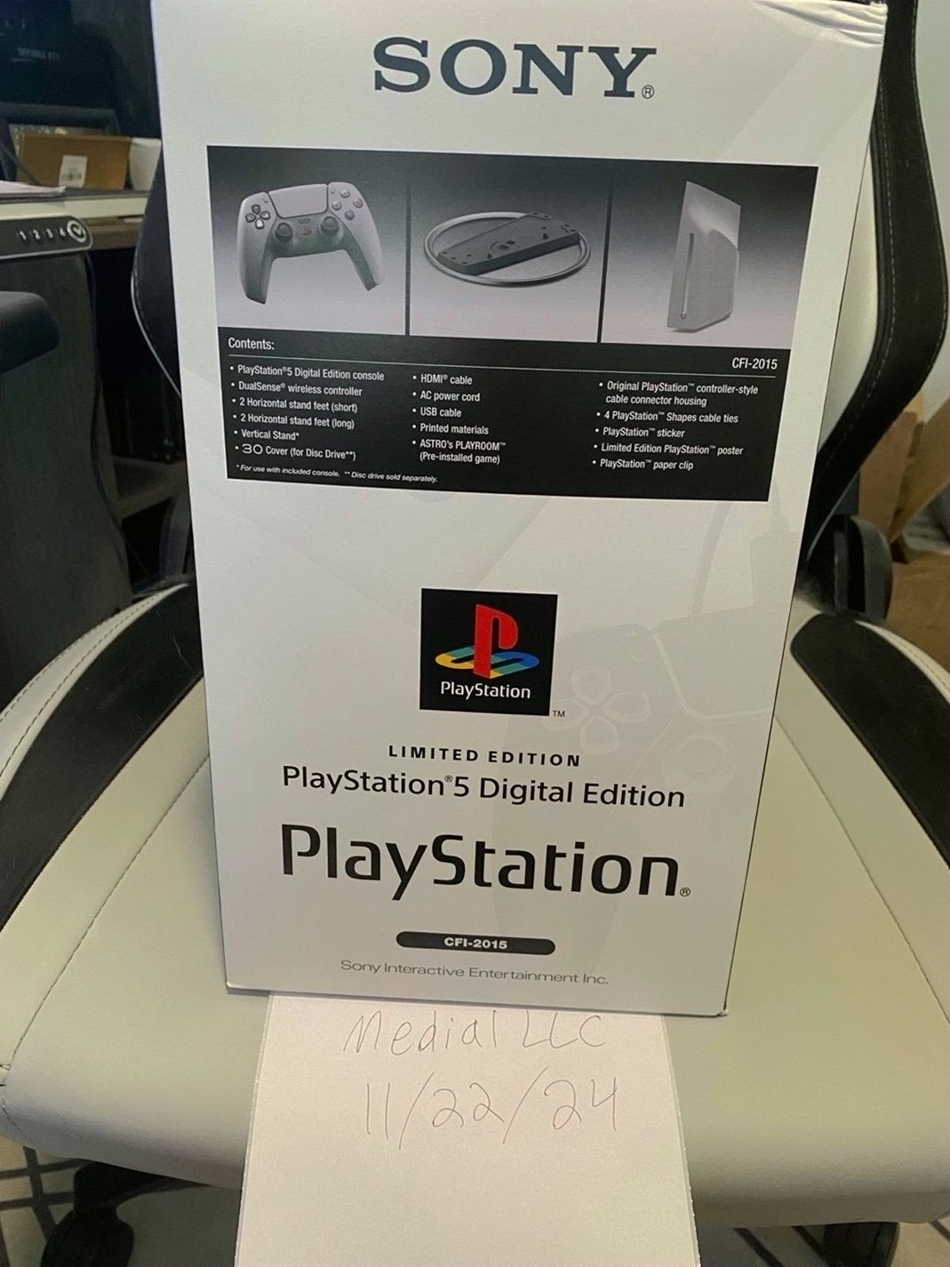 Sony PlayStation 5 Digital Edition 30th Anniversary - Used image 4