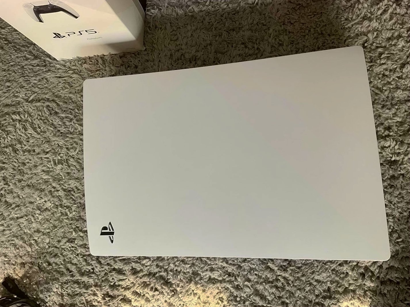 Sony PlayStation 5 825GB White Used image 2