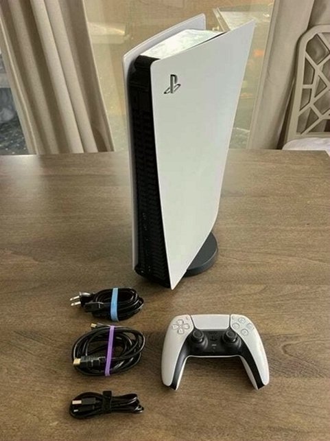 Sony PlayStation 5 Digital Edition 1TB NVMe SSD - Used image 4