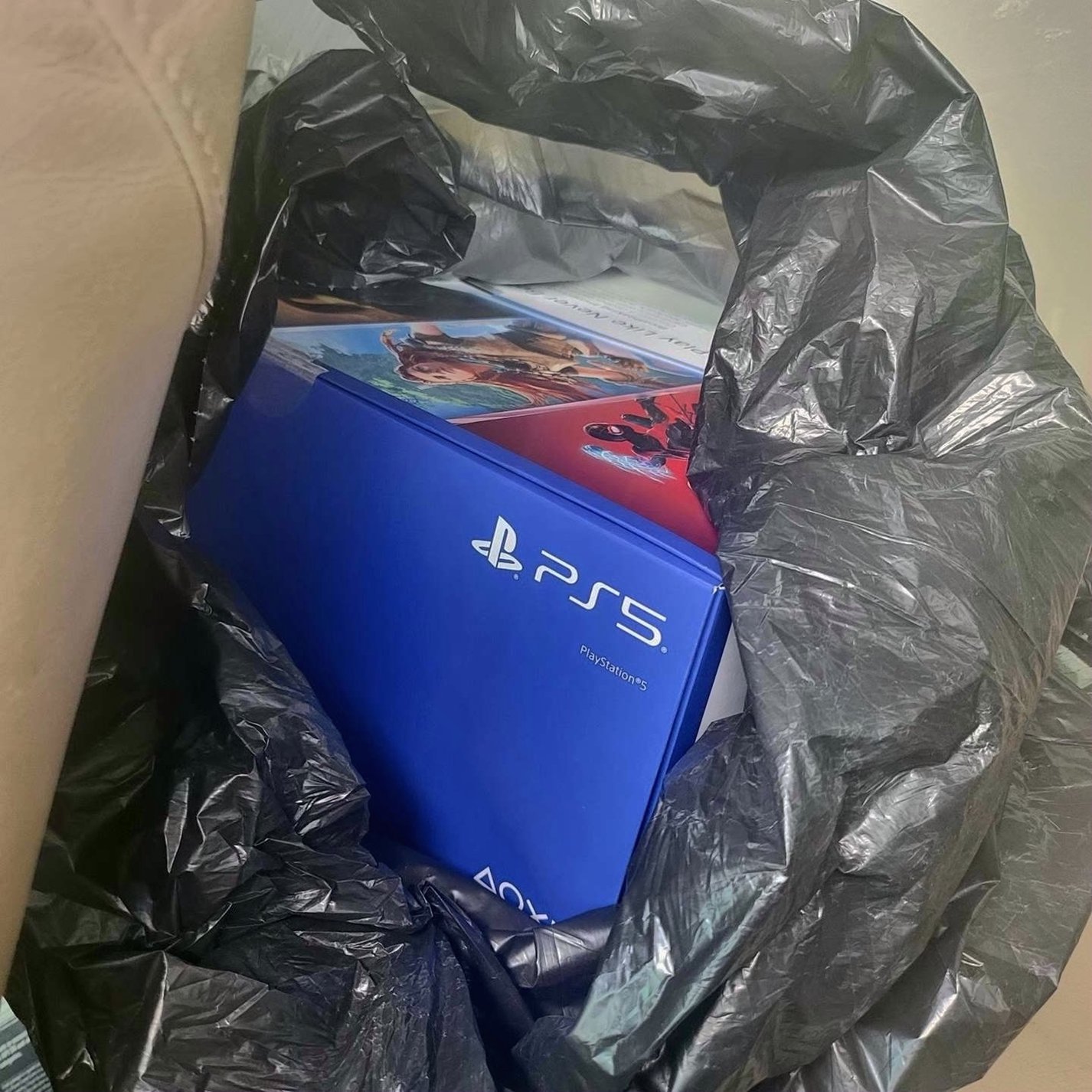 Sony PlayStation 5 Slim 1TB White - Used image 2