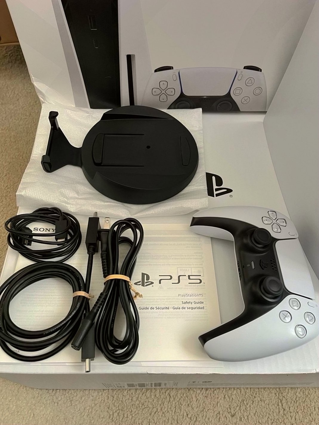 Sony PlayStation 5 Disc Version 825GB White - Used image 5