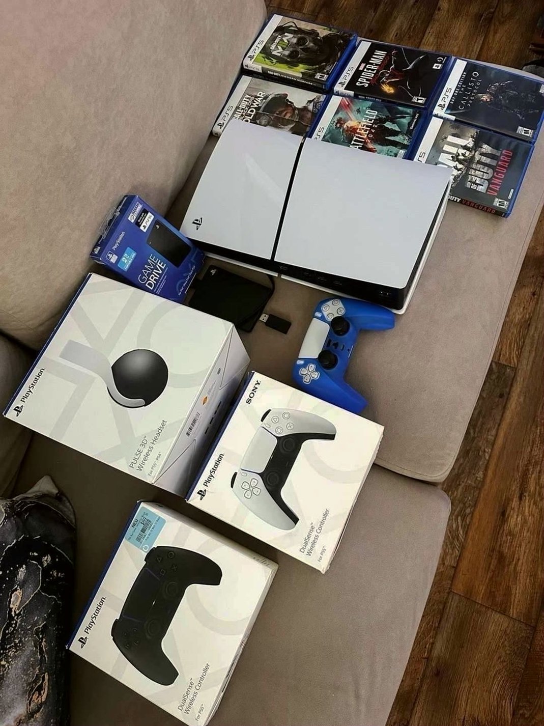 Sony PlayStation 5 Slim Console 2TB - Used image 4