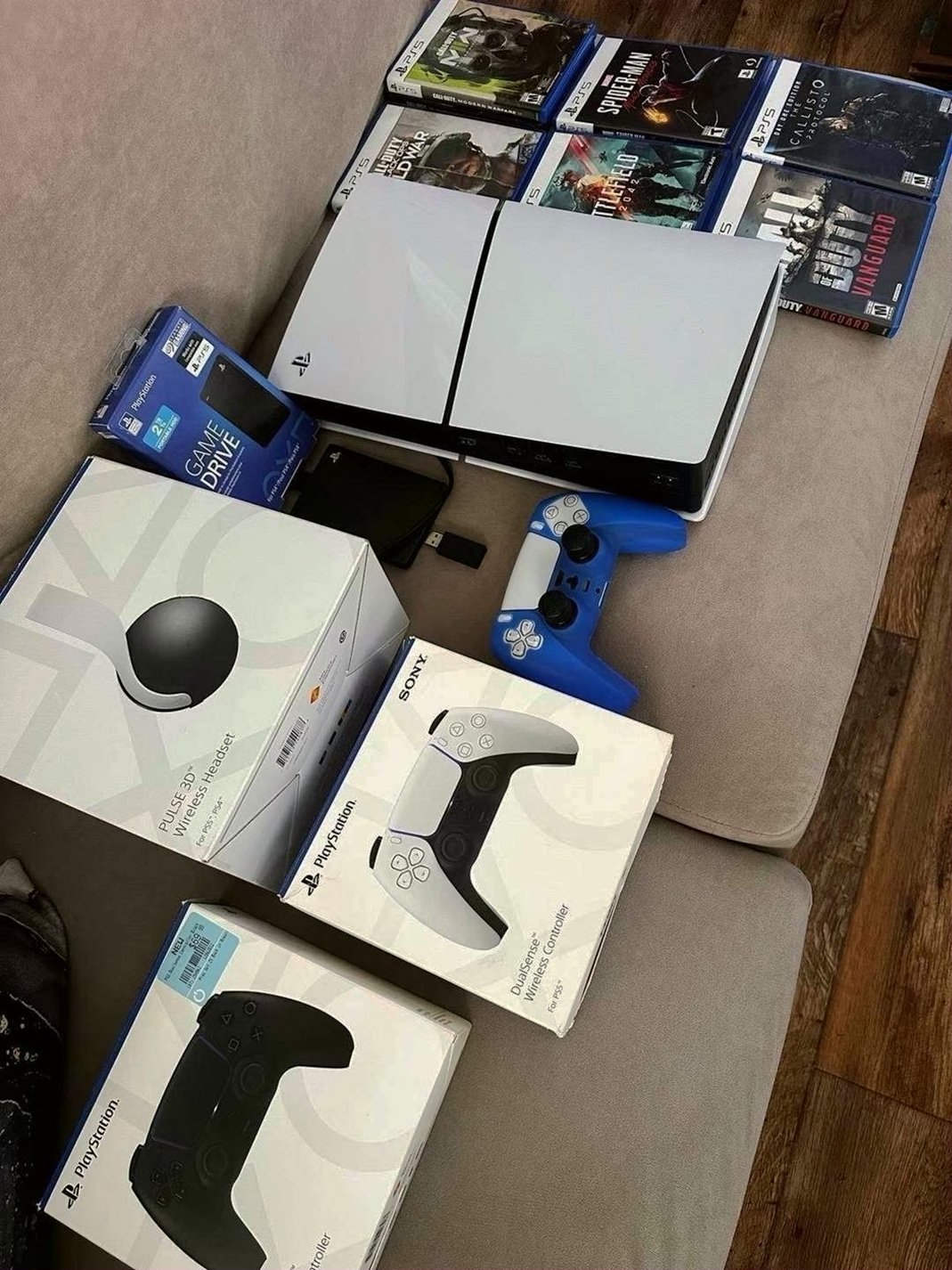 Sony PlayStation 5 Slim Console 2TB - Used image 5