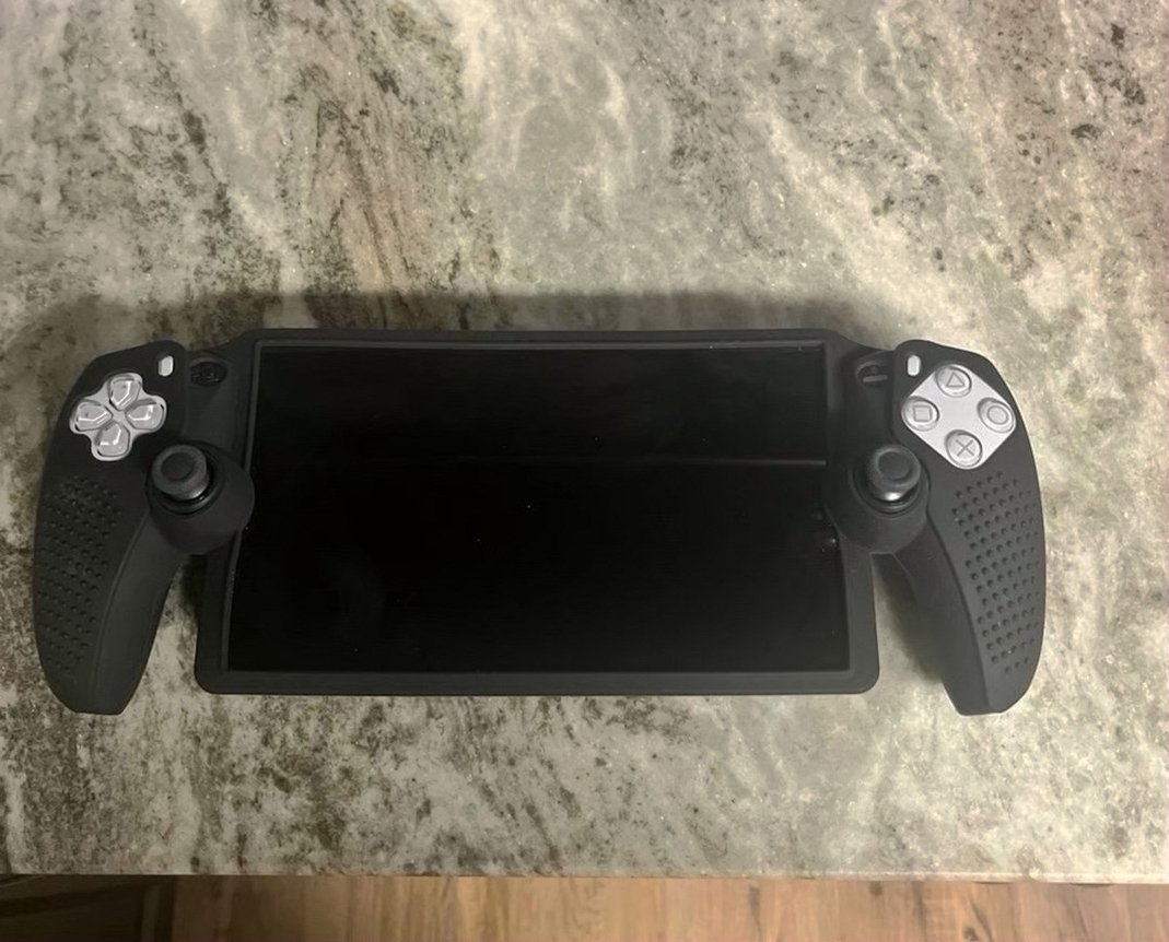 Sony PlayStation Portal 6O16 Used image 3