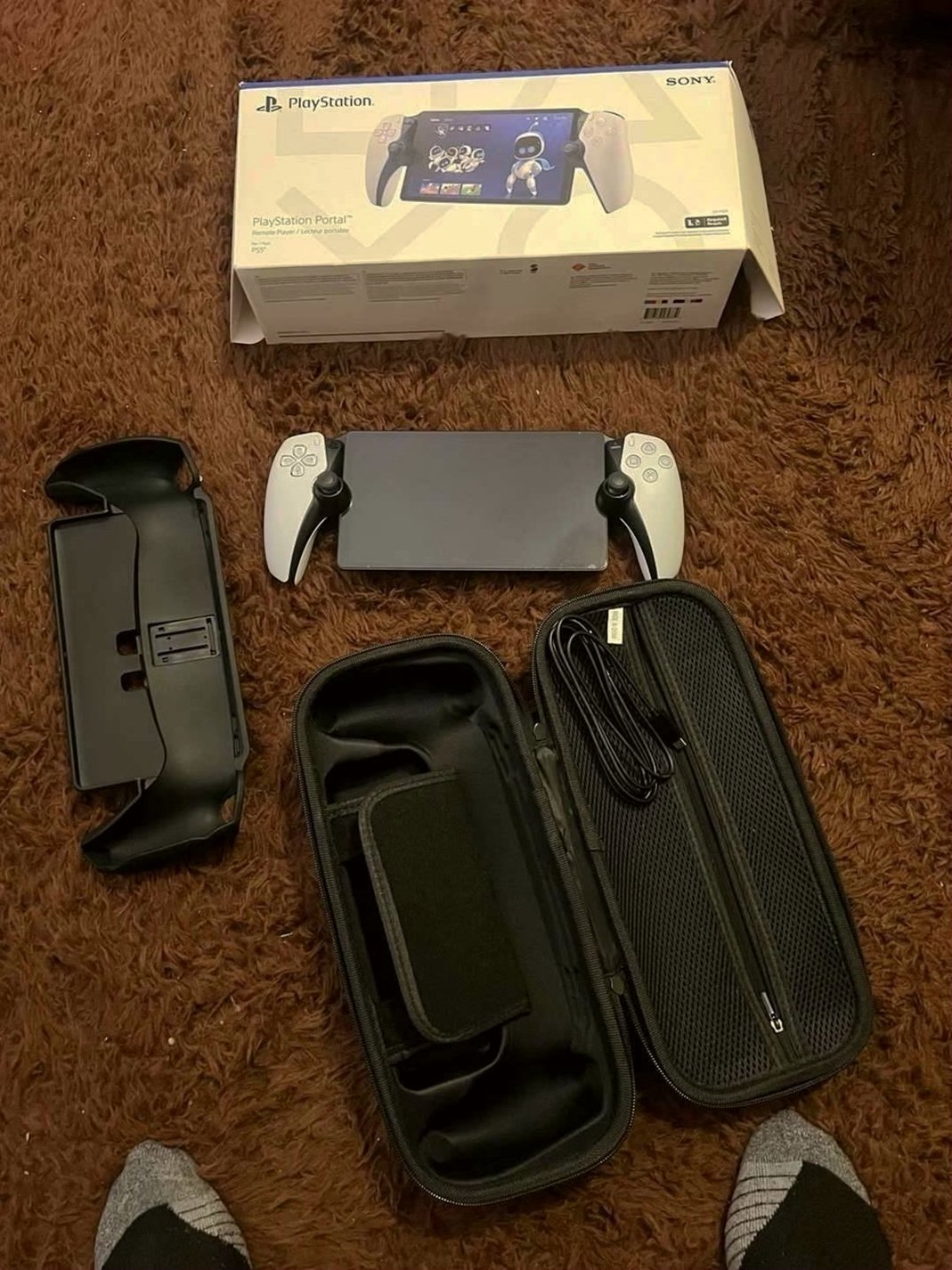Sony PlayStation Portal and Bundle 2V78 - Used