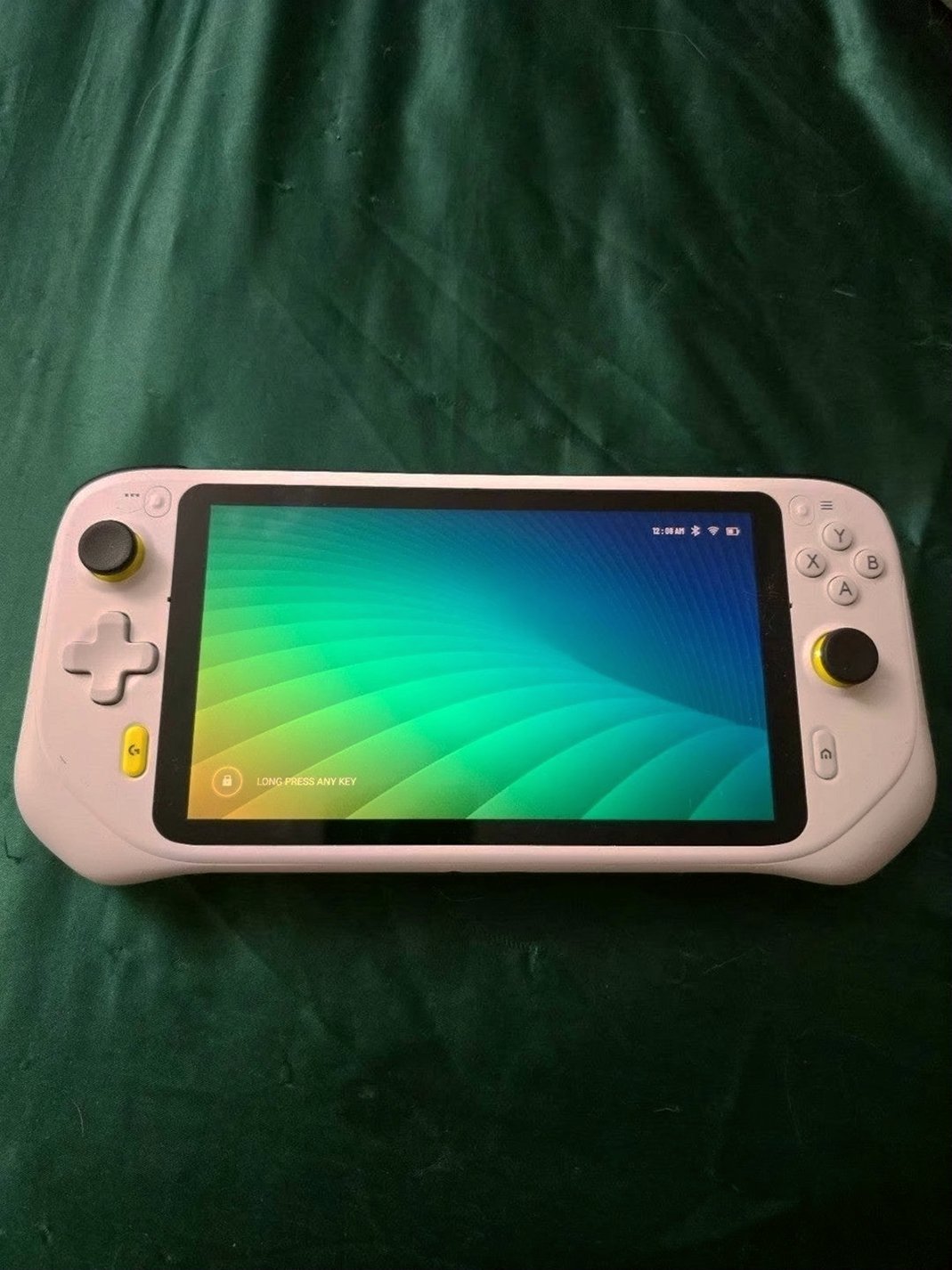 Logitech G Cloud Gaming Handheld 6F79 Used