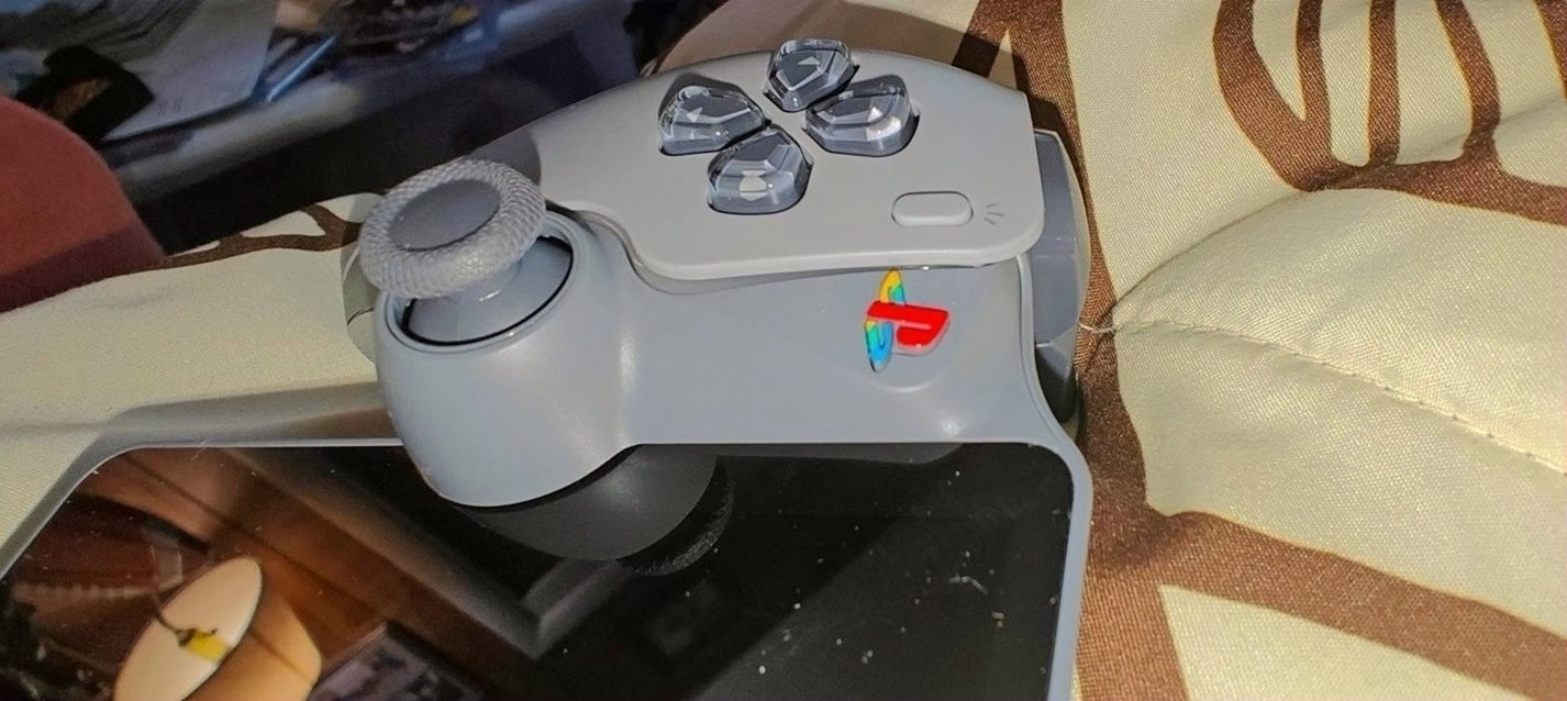Sony PlayStation Portal 1X77 30th Anniversary Edition - Used image 5