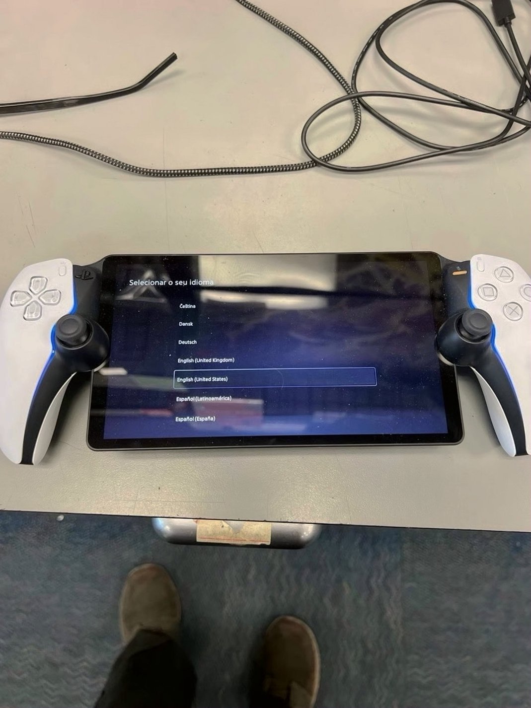 Sony PlayStation Portal Remote Player 2Y36 - Used image 2