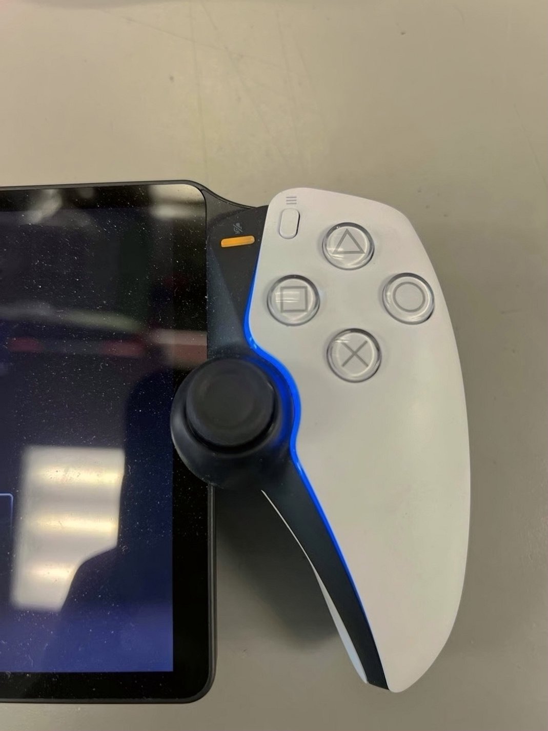 Sony PlayStation Portal Remote Player 2Y36 - Used image 3