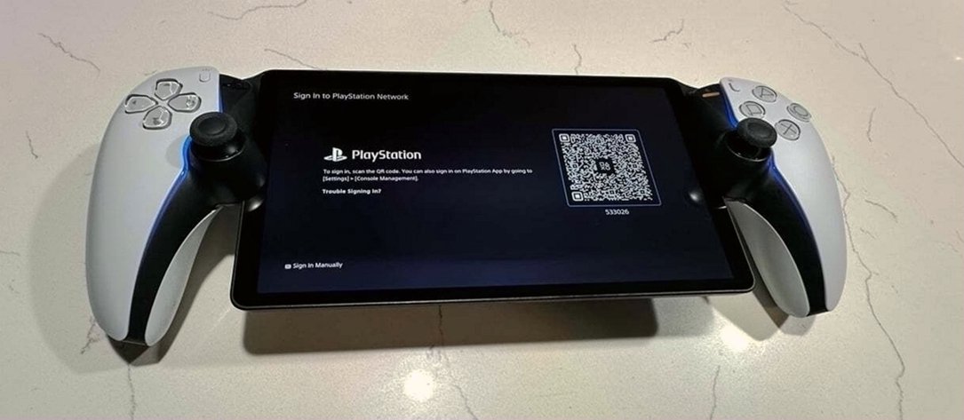 Sony PlayStation Portal Remote Player 8Z17 Used - Unlocked image 2
