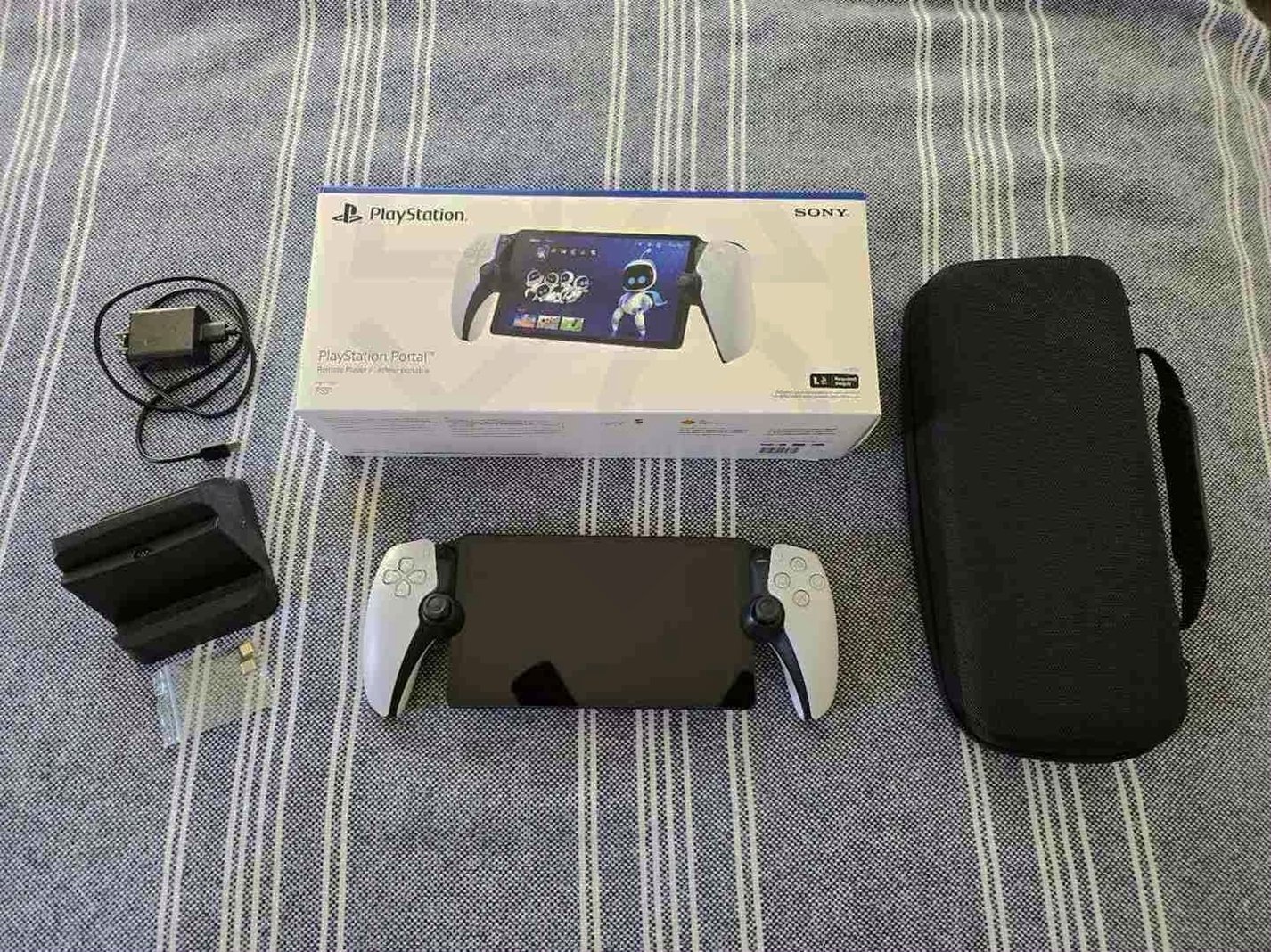 Sony PlayStation Portal Bundle 6G63 - Used