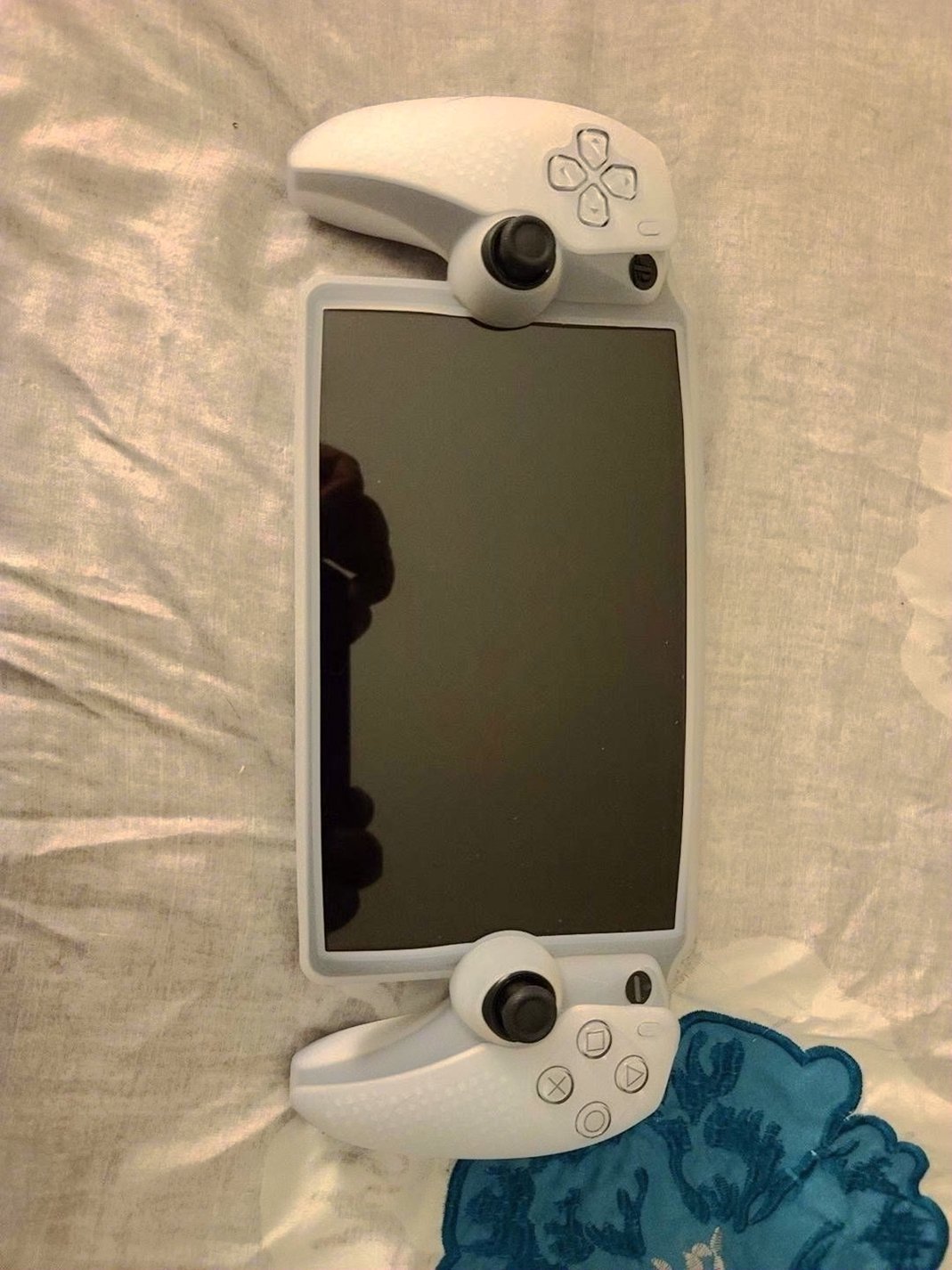 Sony PlayStation Portal 2C98 Remote Player with Extras - Used image 3