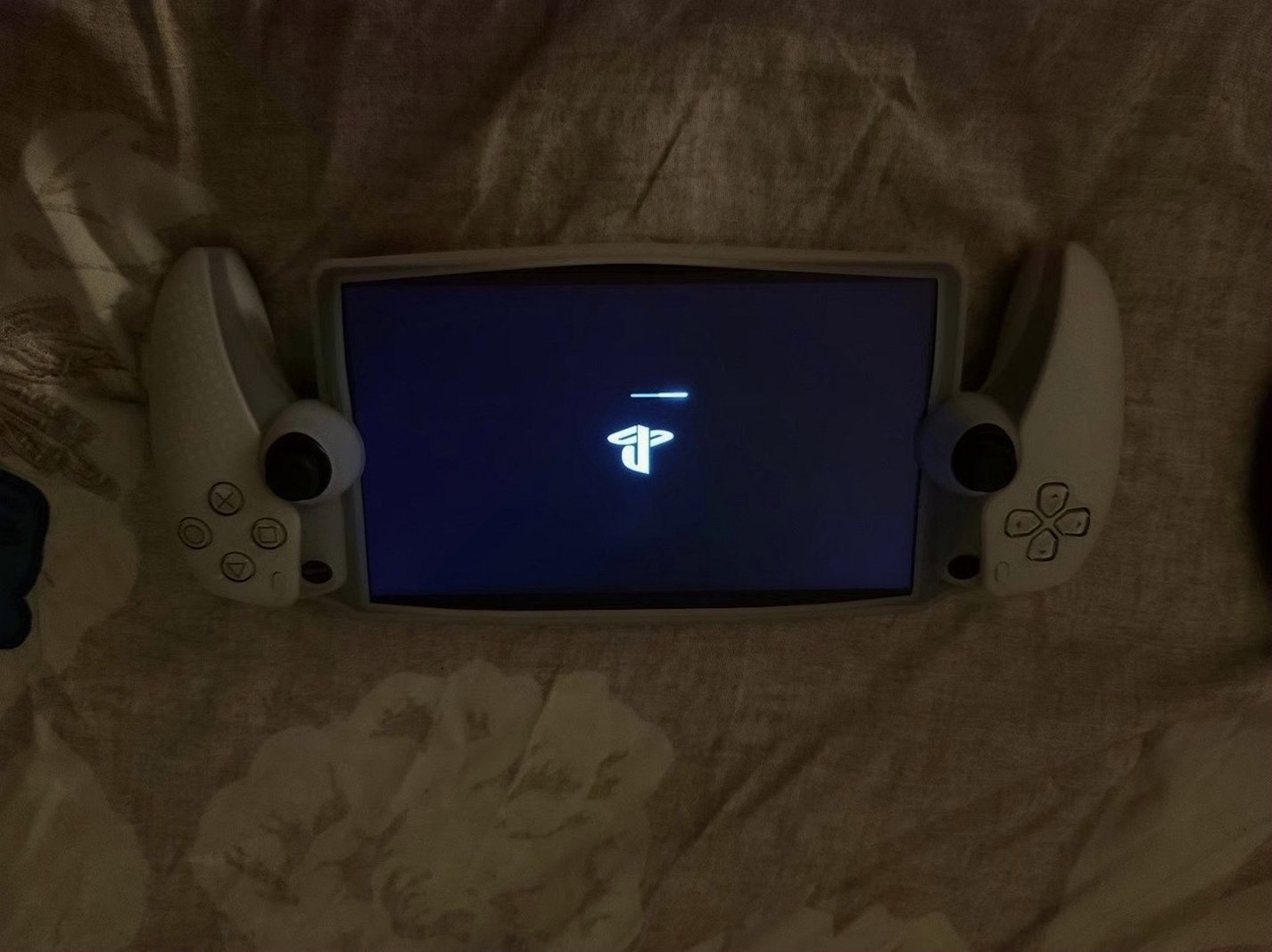 Sony PlayStation Portal 2C98 Remote Player with Extras - Used image 5