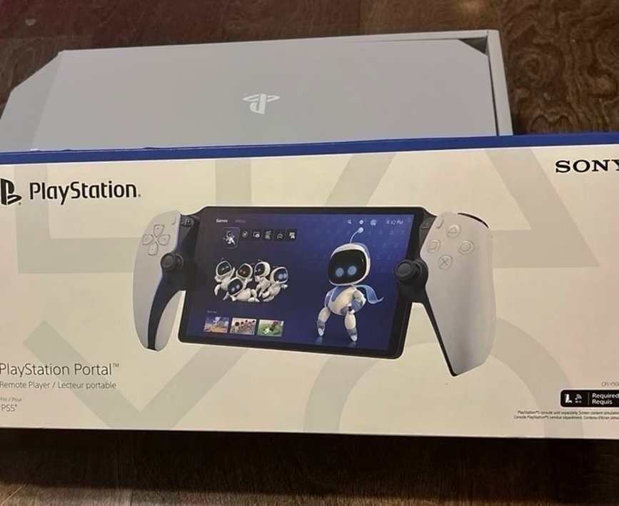 Sony PlayStation Portal Case Included - Used image 5