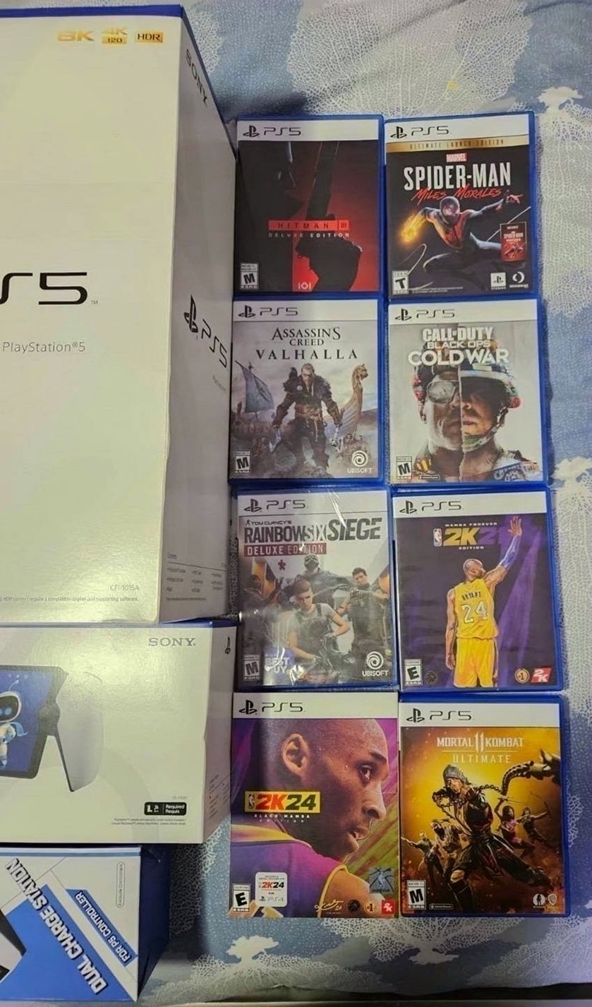 Sony PlayStation 5 Bundle 1TB SSD White Unlocked - Used image 2