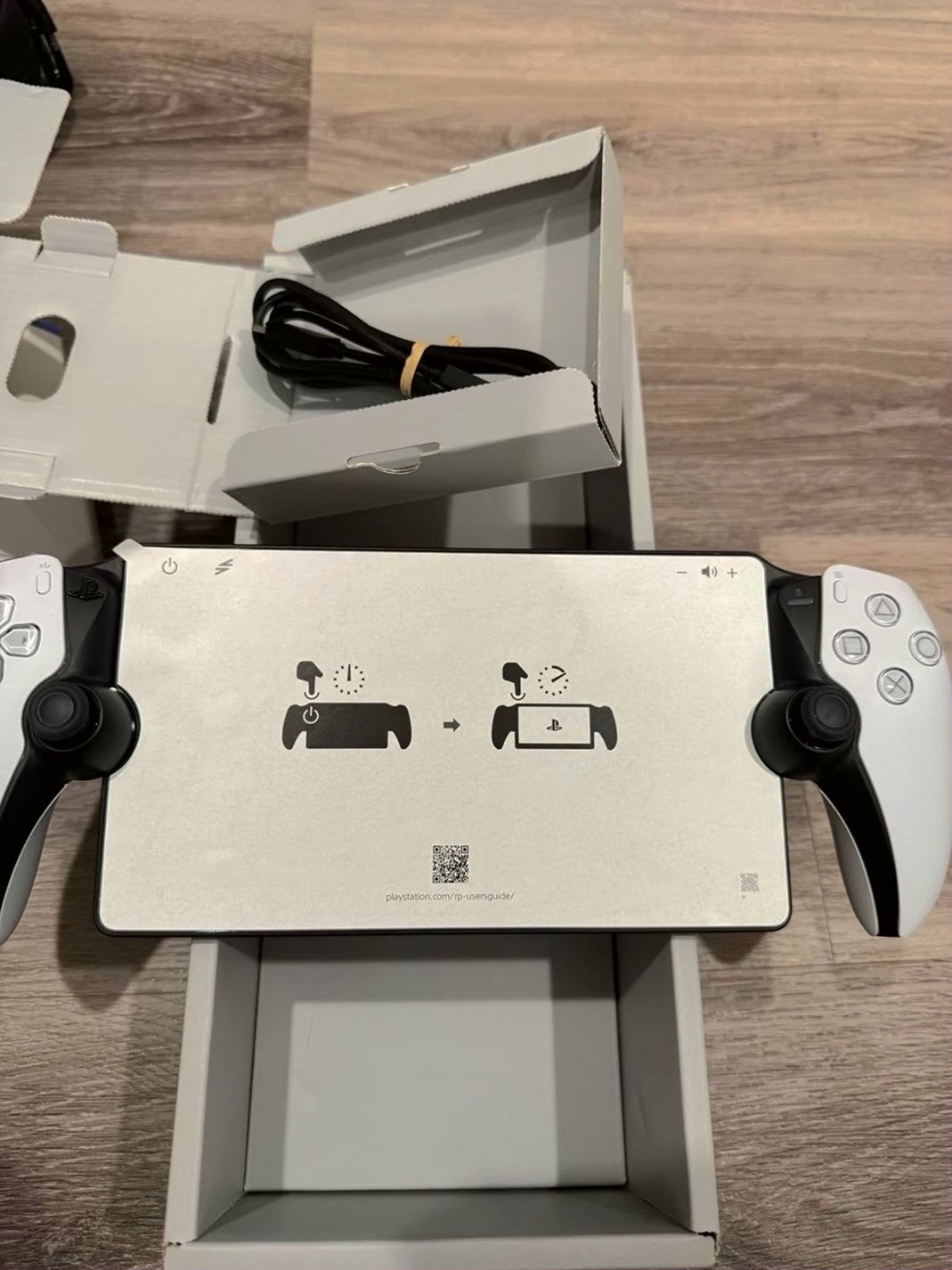 Sony PlayStation PS Portal 5C79 Used image 3